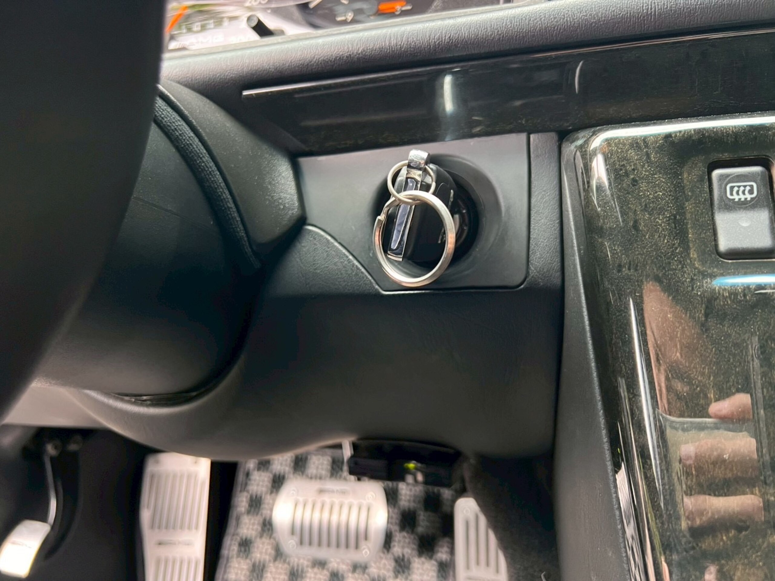 1995 Mercedes Benz E60 AMG — Photo 49 / 74