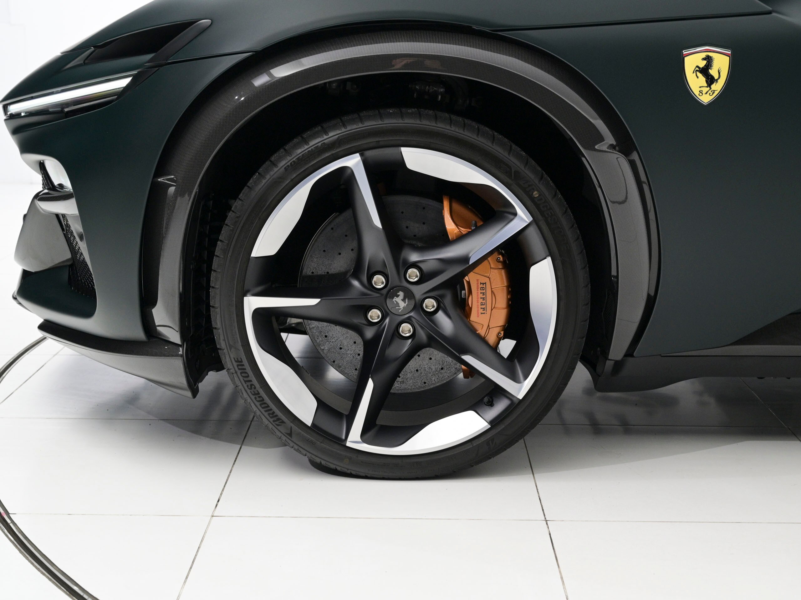 2025 Ferrari Purosangue — Photo 17 / 21