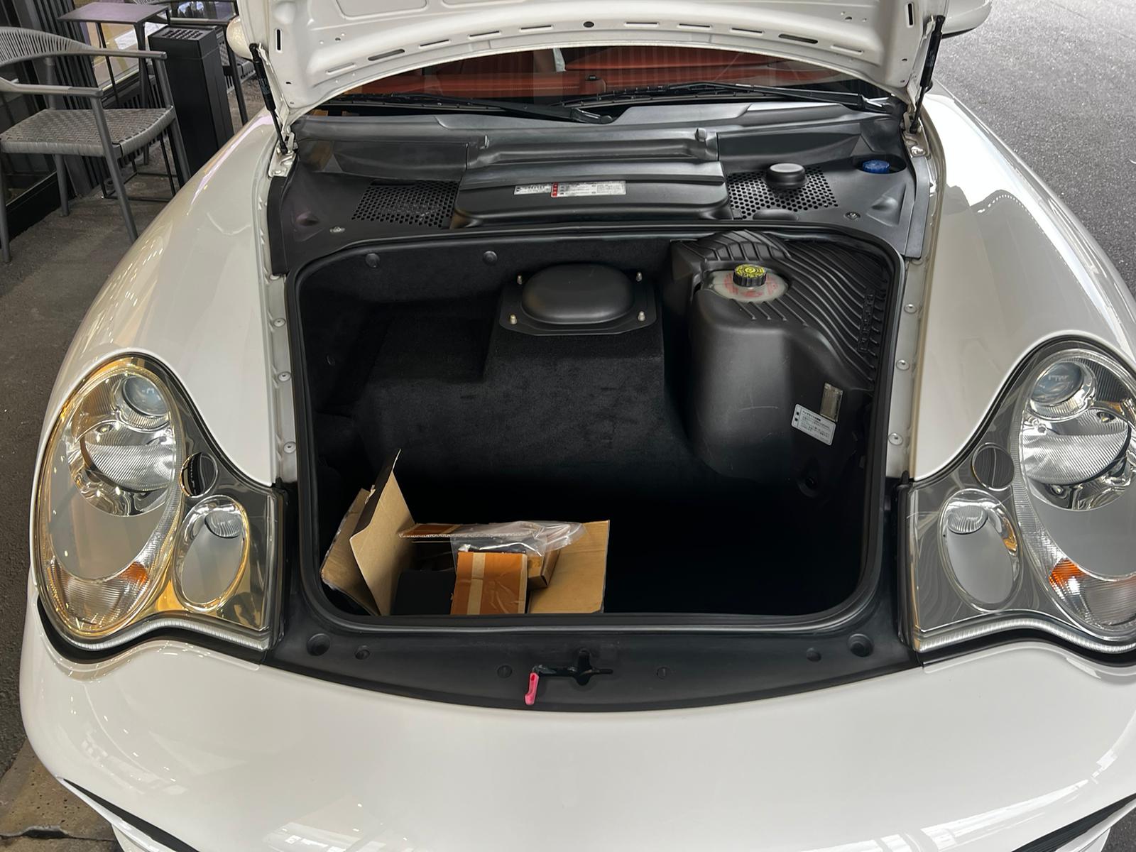 2004 Porsche 911 Turbo — Photo 12 / 13