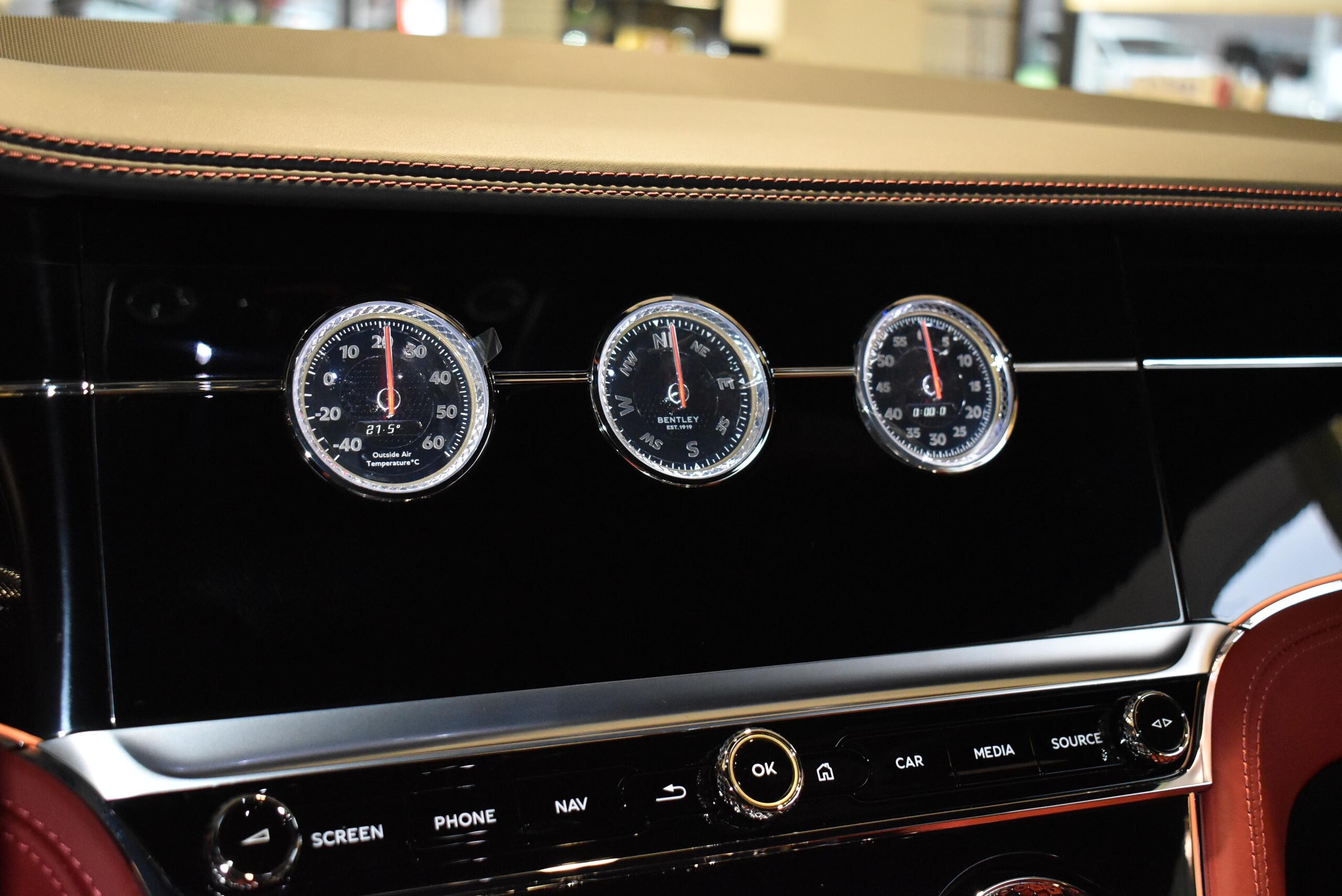 2020 Bentley Continental GT 6.0 — Photo 17 / 29