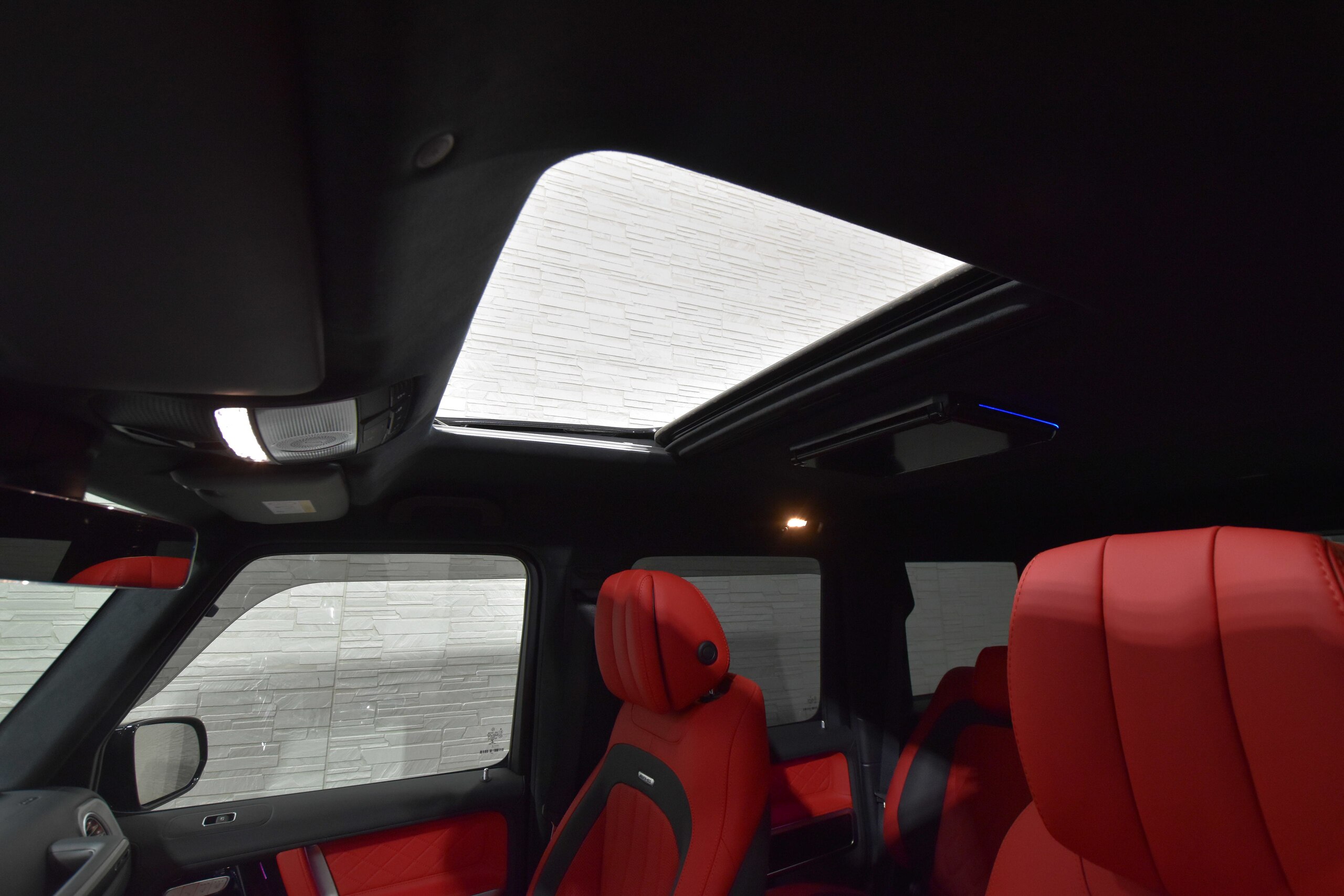 2020 Mercedes Benz G63 AMG — Photo 28 / 32