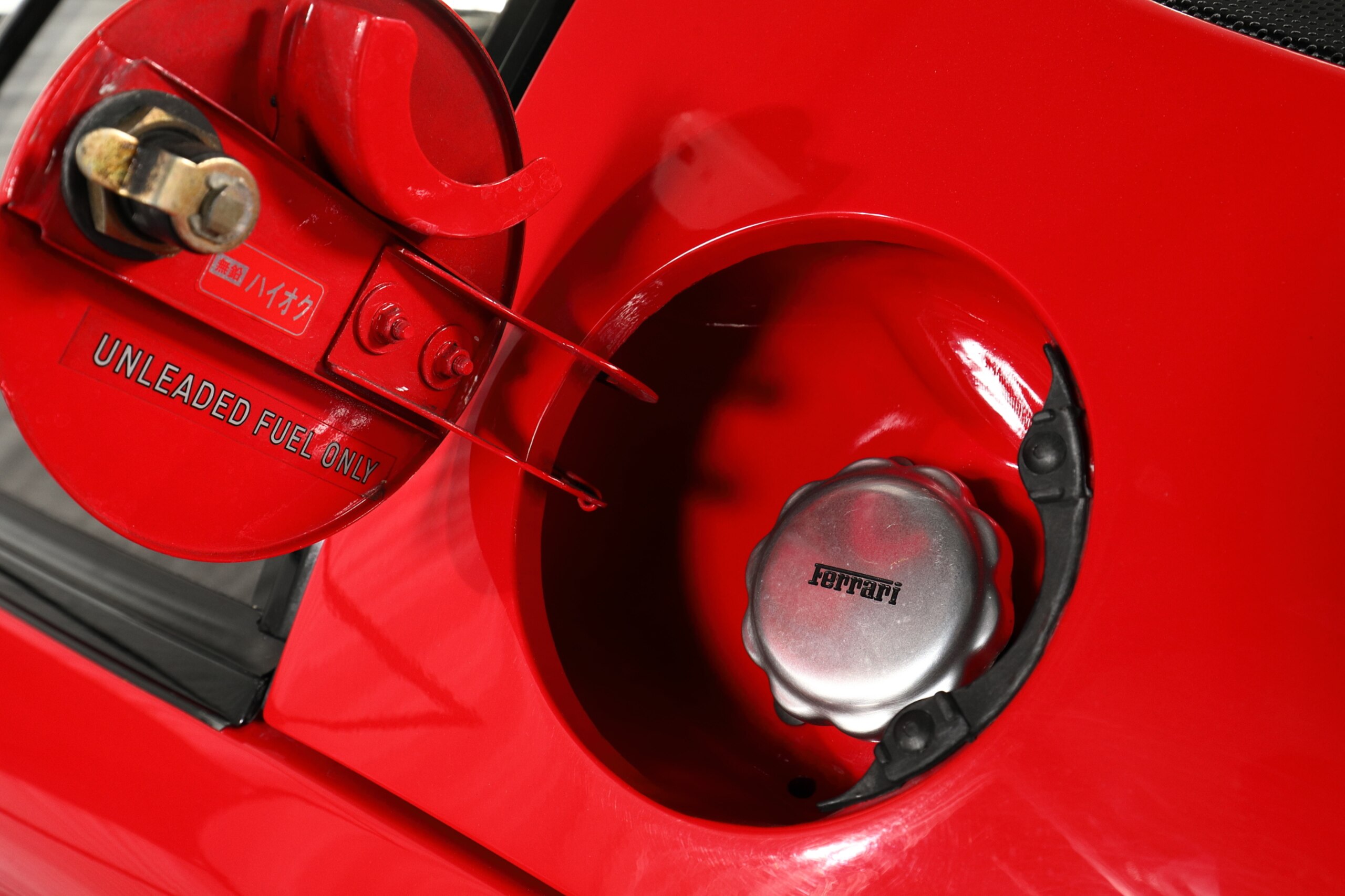 1991 Ferrari Testarossa — Photo 48 / 63
