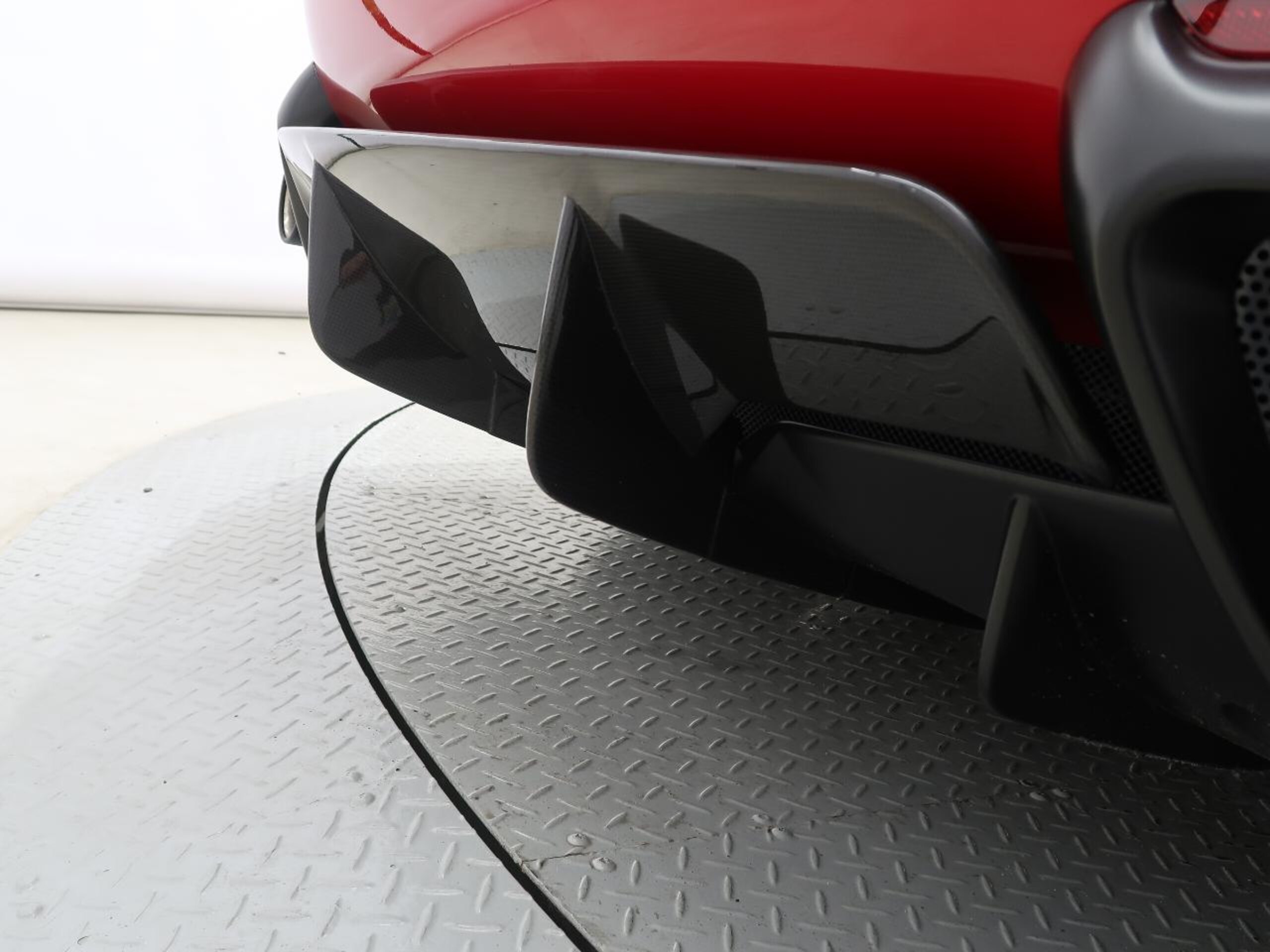2018 Ferrari 812 Superfast — Photo 44 / 51