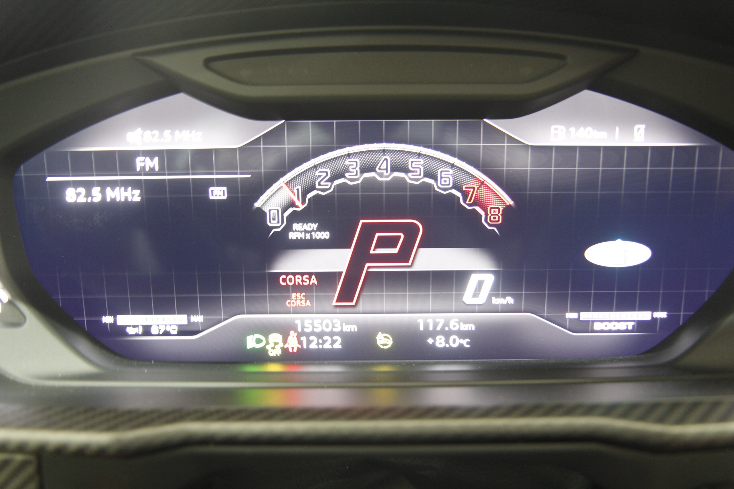 2023 Lamborghini Urus — Photo 11 / 24