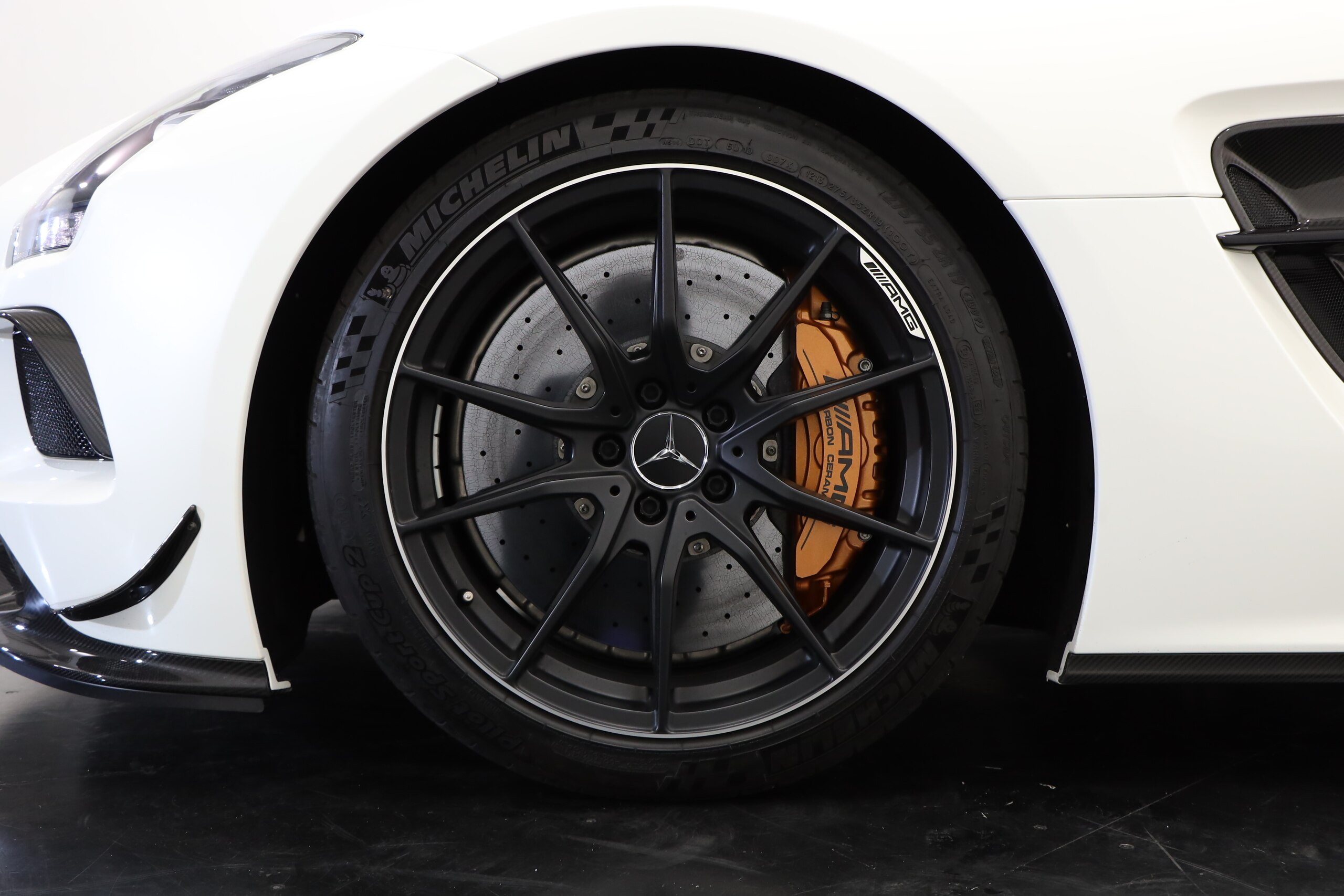 2013 Mercedes Benz SLS AMG — Photo 20 / 22