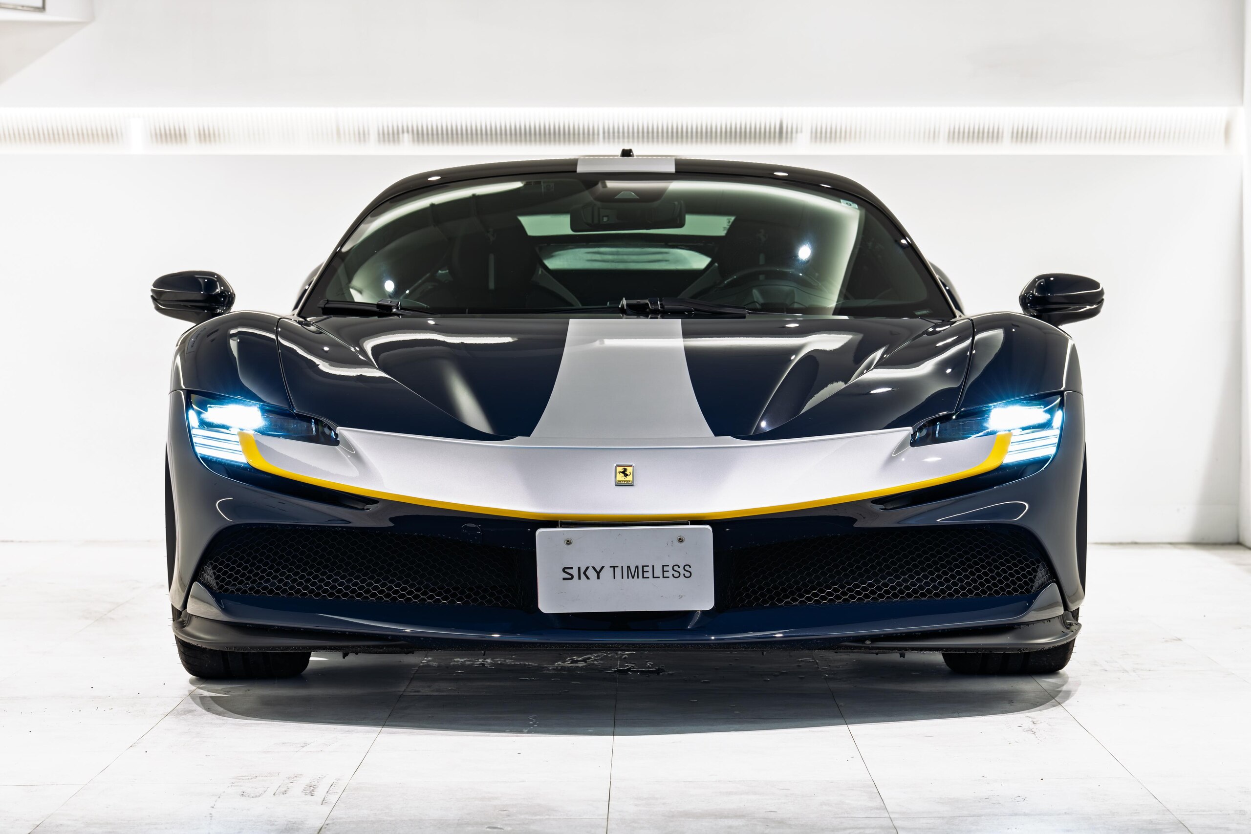 2021 Ferrari SF90 Stradale — Photo 13 / 38