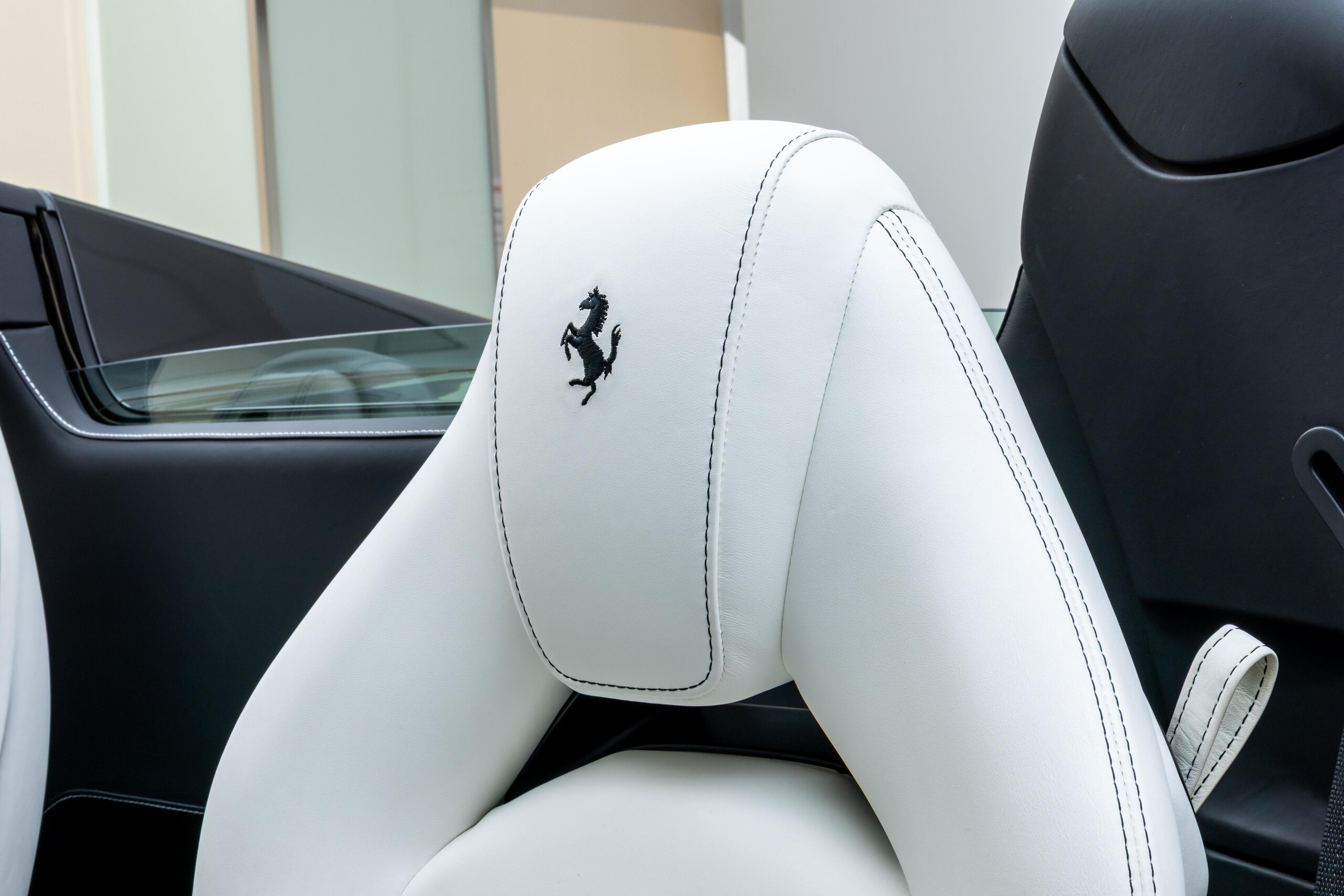 2016 Ferrari 488 Spider — Photo 29 / 35