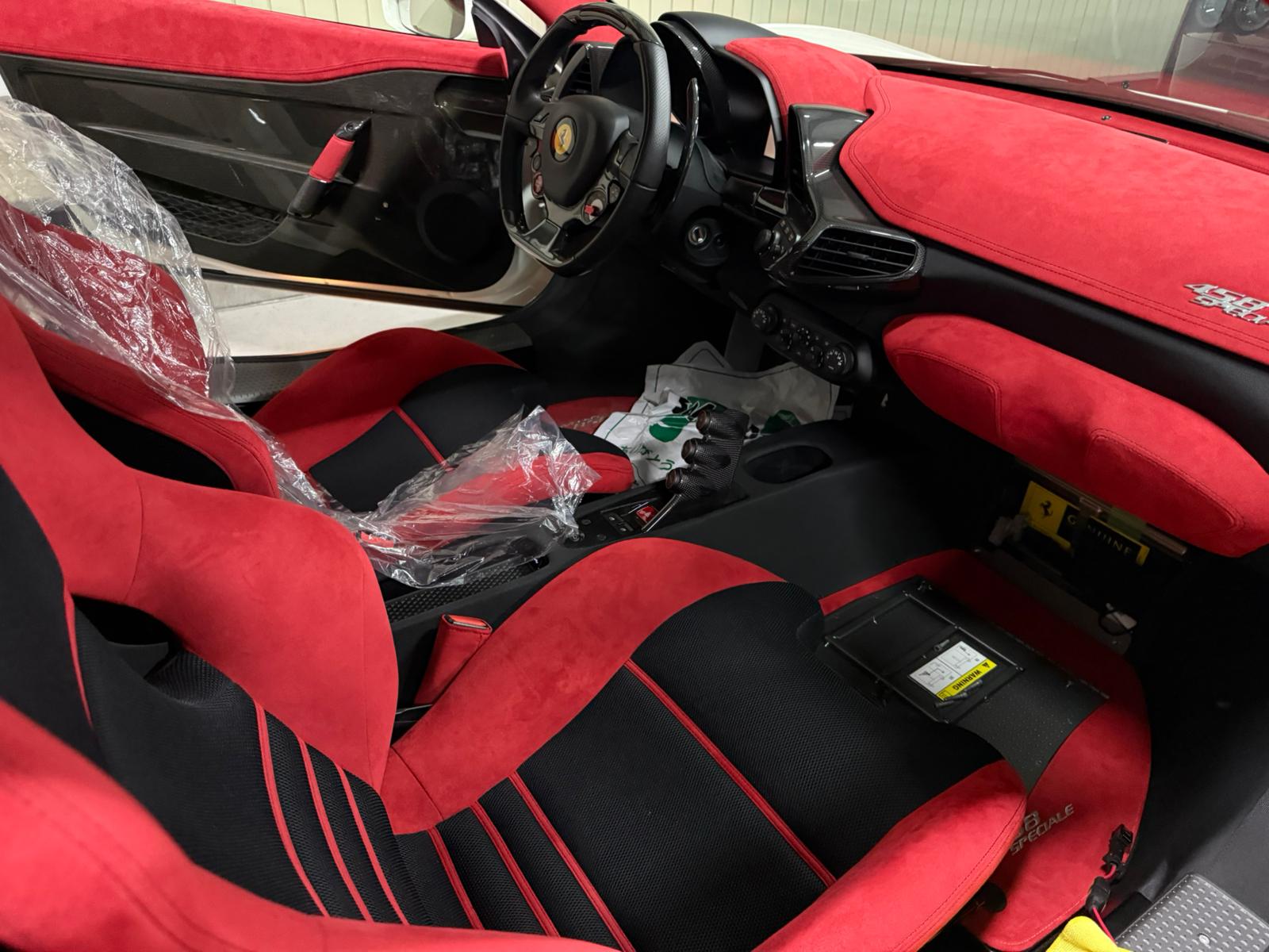 2015 Ferrari 458 Speciale — Photo 11 / 37