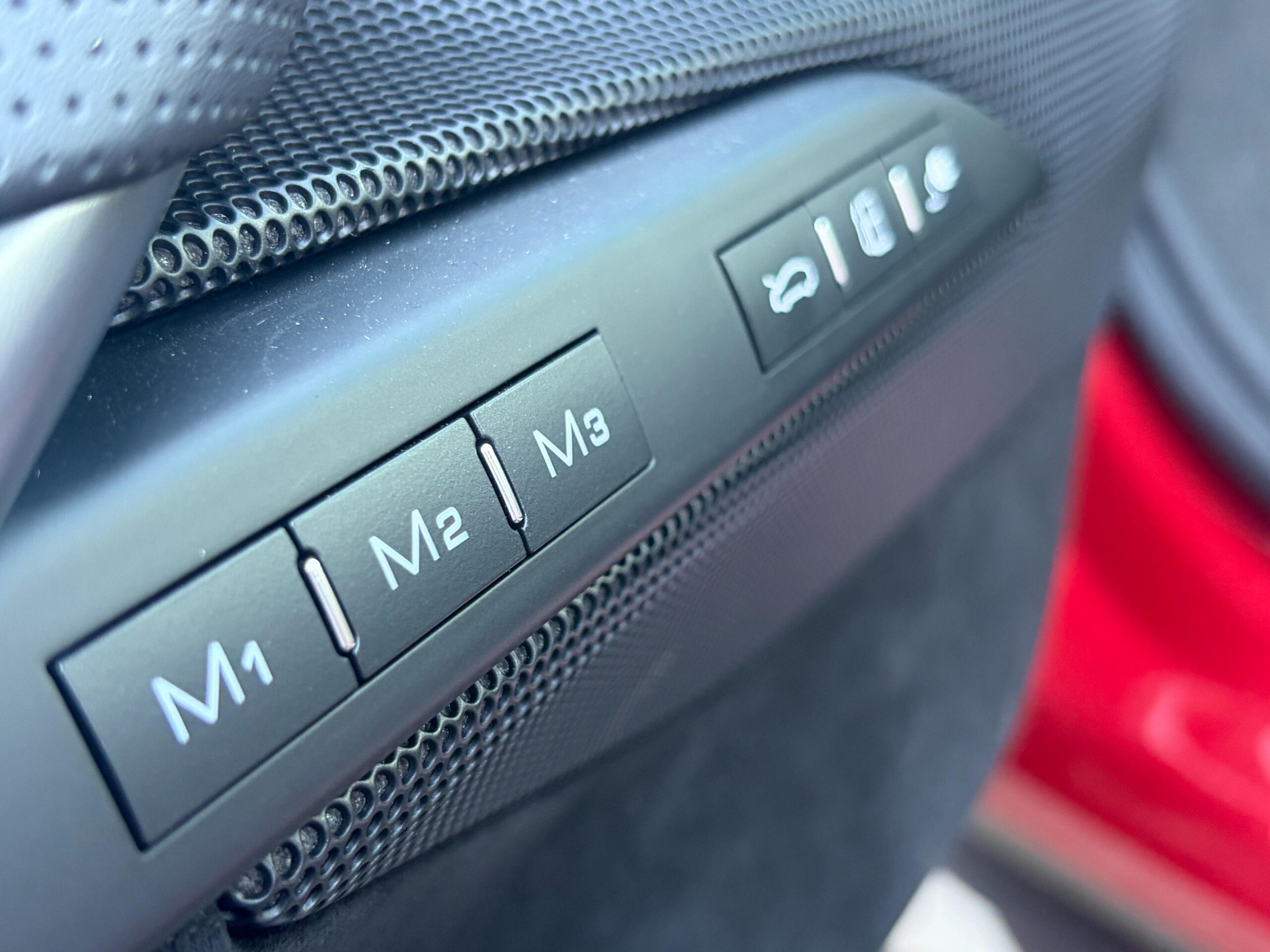 2025 Ferrari 296GTB — Photo 25 / 33