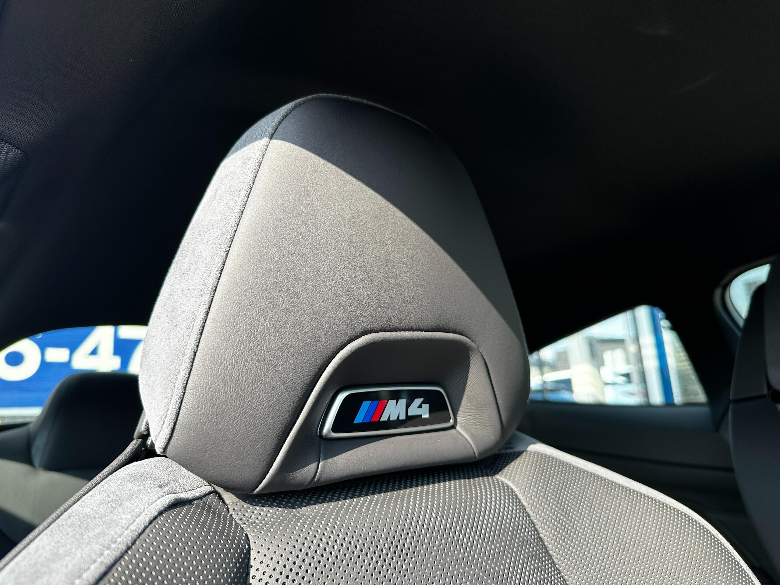 2021 BMW M4 — Photo 32 / 40