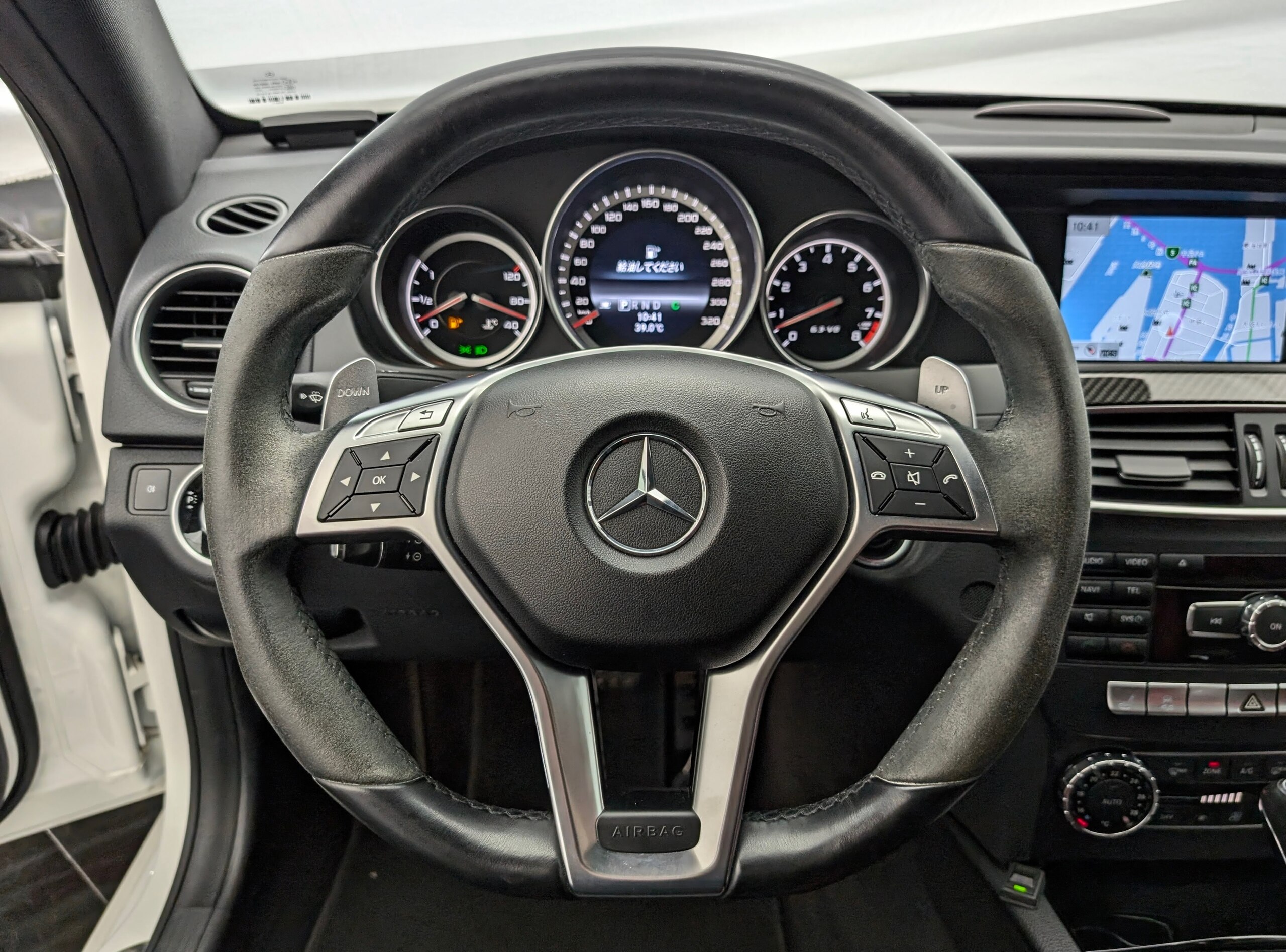 2012 Mercedes Benz C63 AMG — Photo 11 / 21