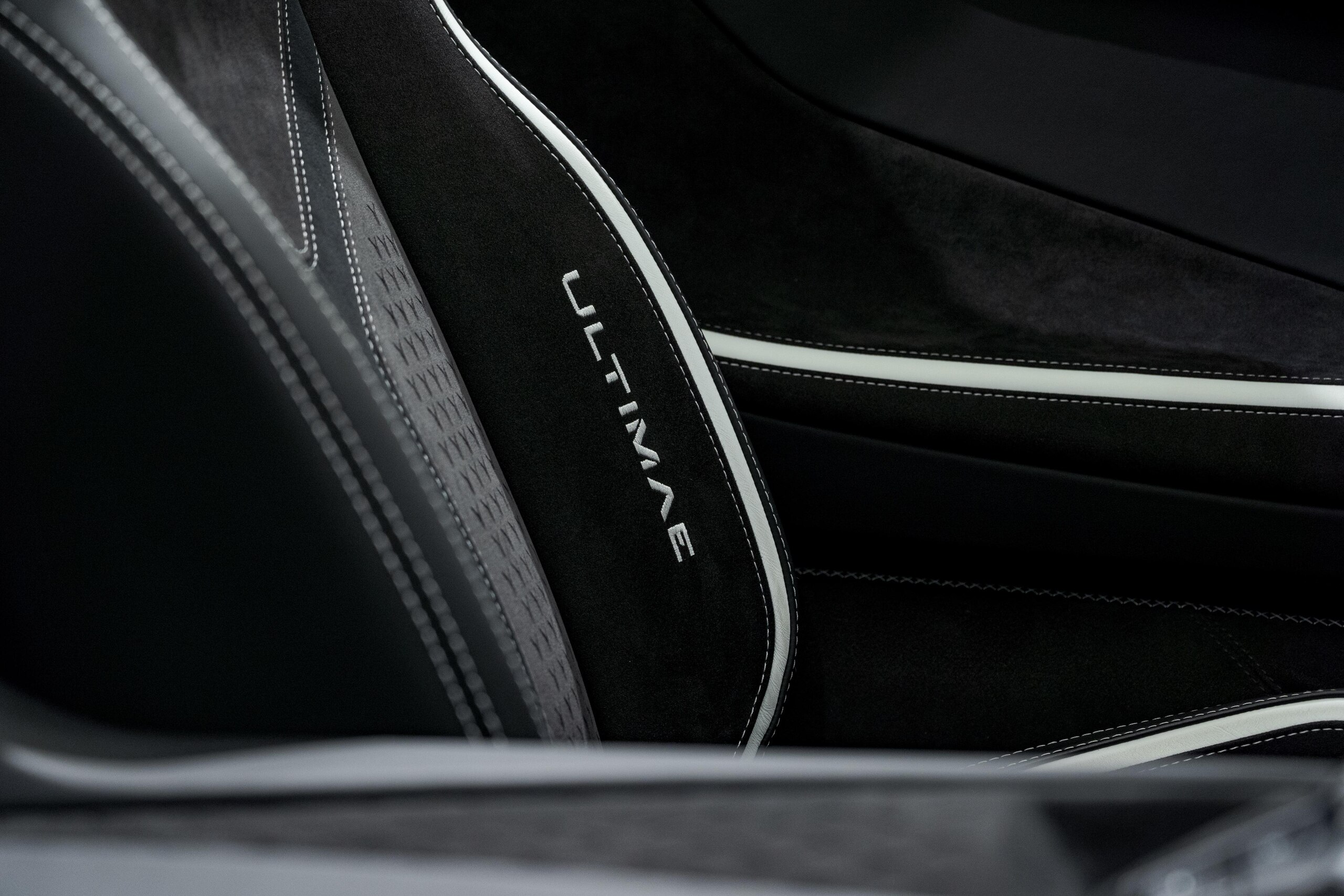 2022 Lamborghini Aventador Roadster LP780-4 Ultimae — Photo 35 / 39