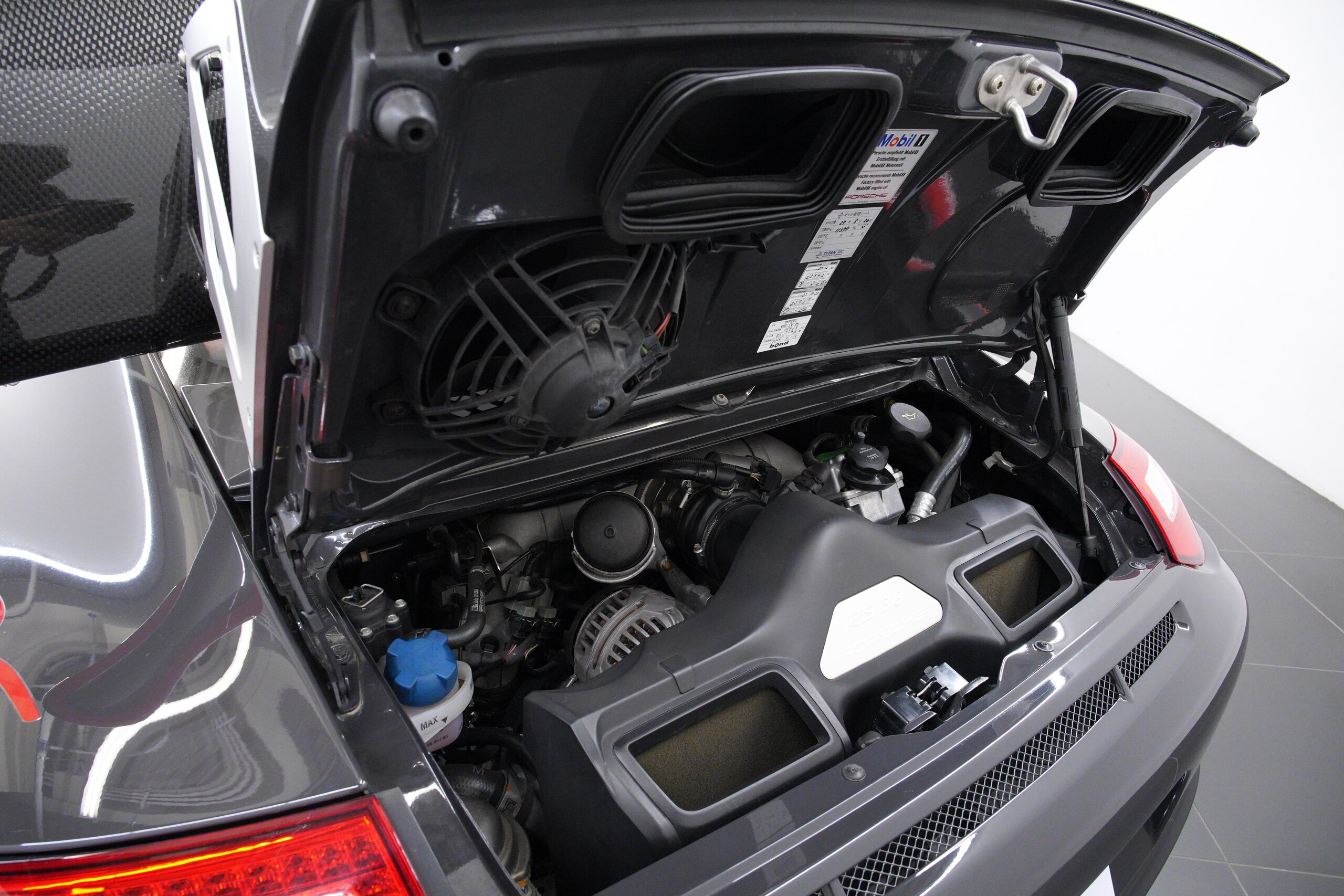 2011 Porsche 911 GT3 RS — Photo 43 / 43