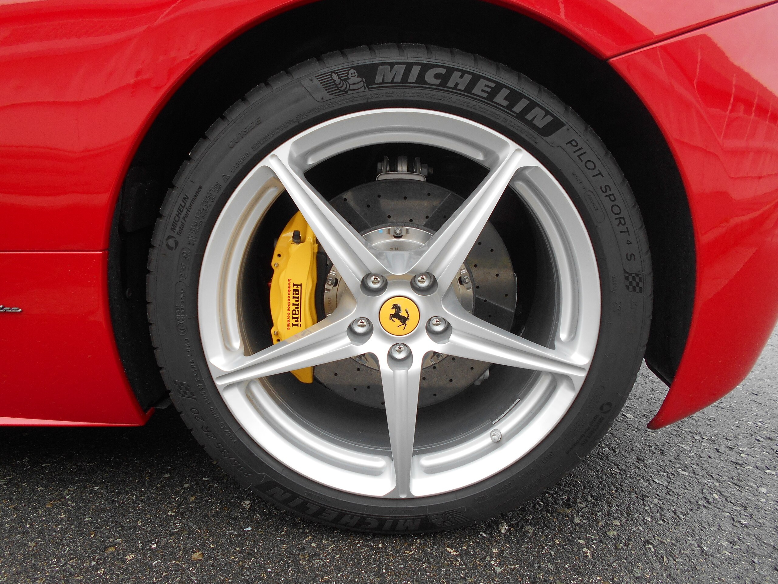 2012 Ferrari 458 Spider — Photo 16 / 19