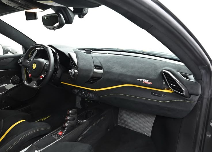2020 Ferrari 488 Pista — Photo 12 / 22