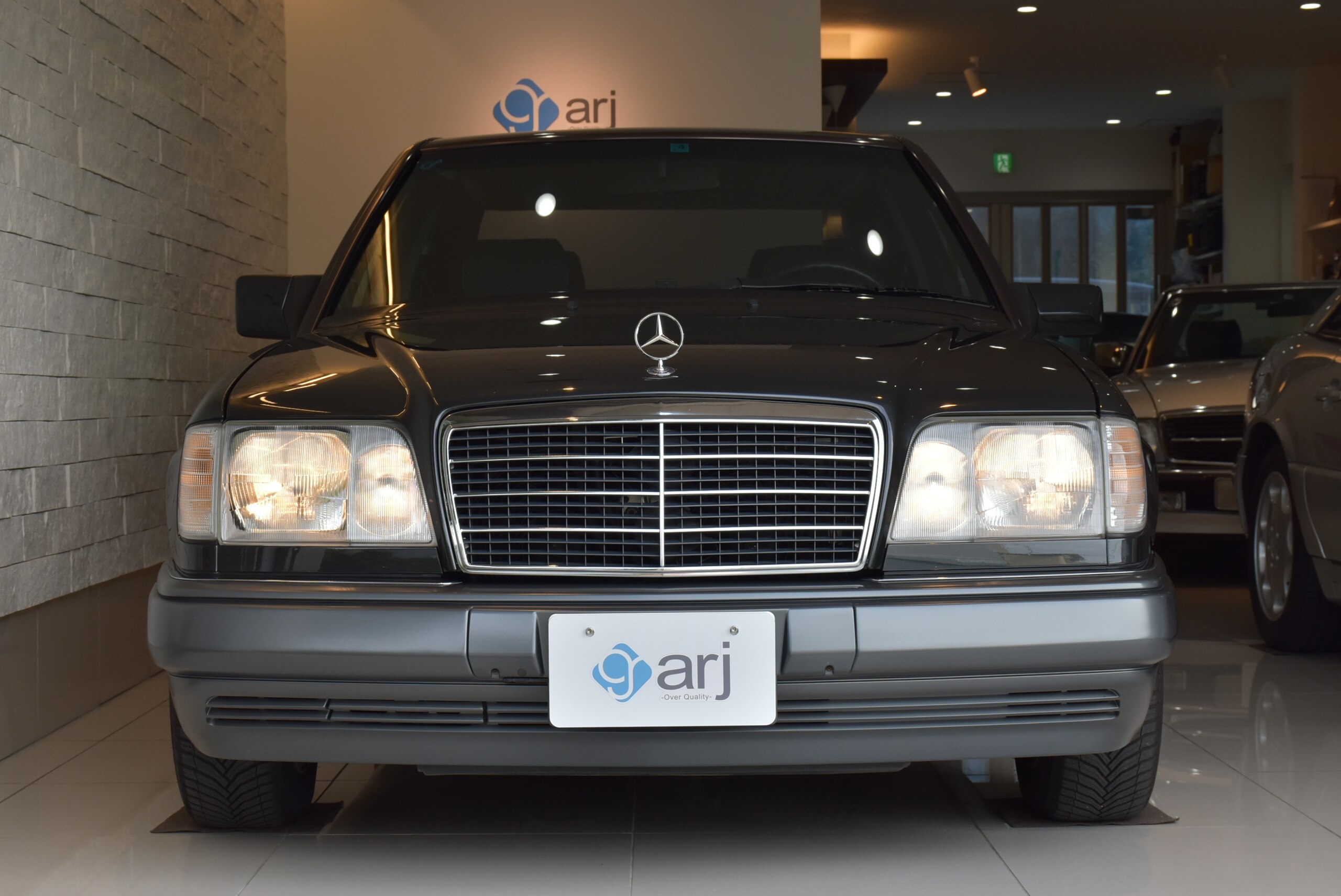1995 Mercedes Benz E320 for sale in Japan