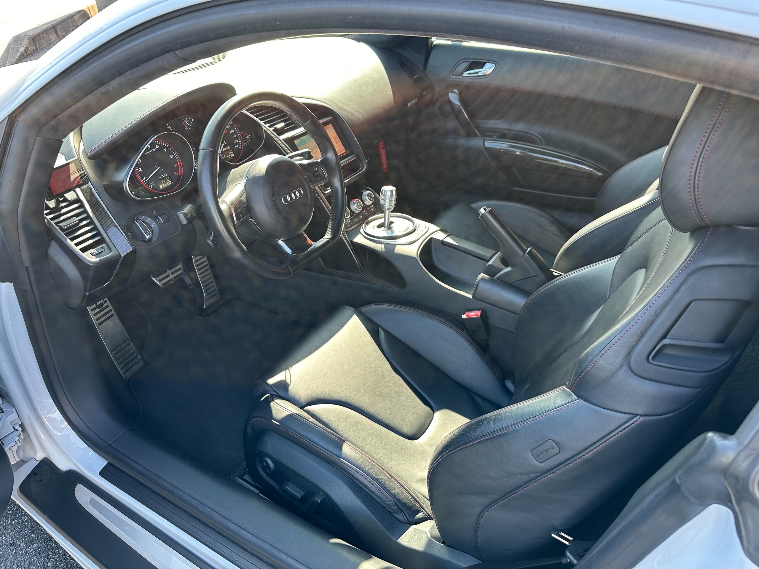 2012 Audi R8 5.2 FSI Quattro — Photo 14 / 32