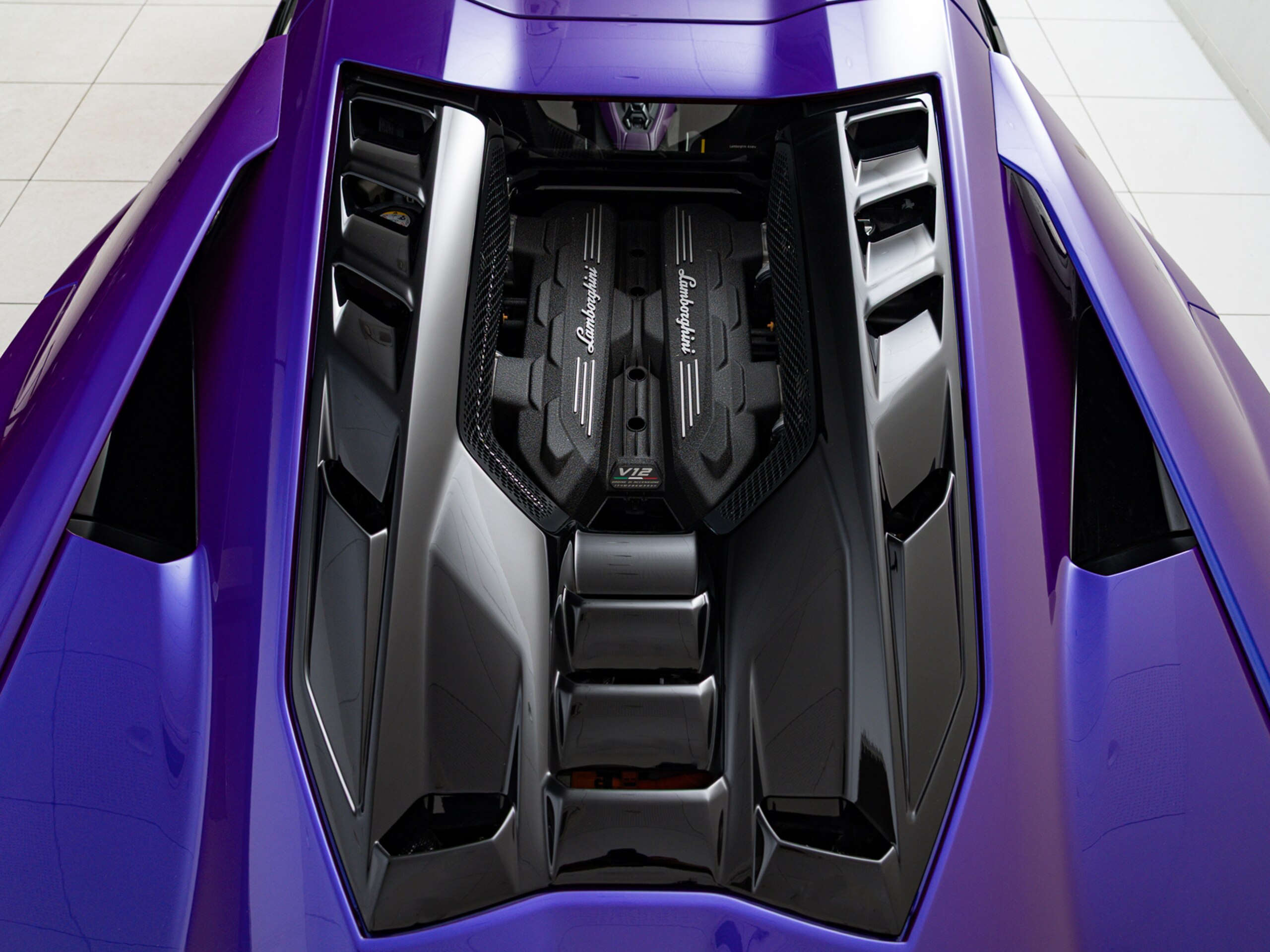 2024 Lamborghini Revuelto — Photo 22 / 23