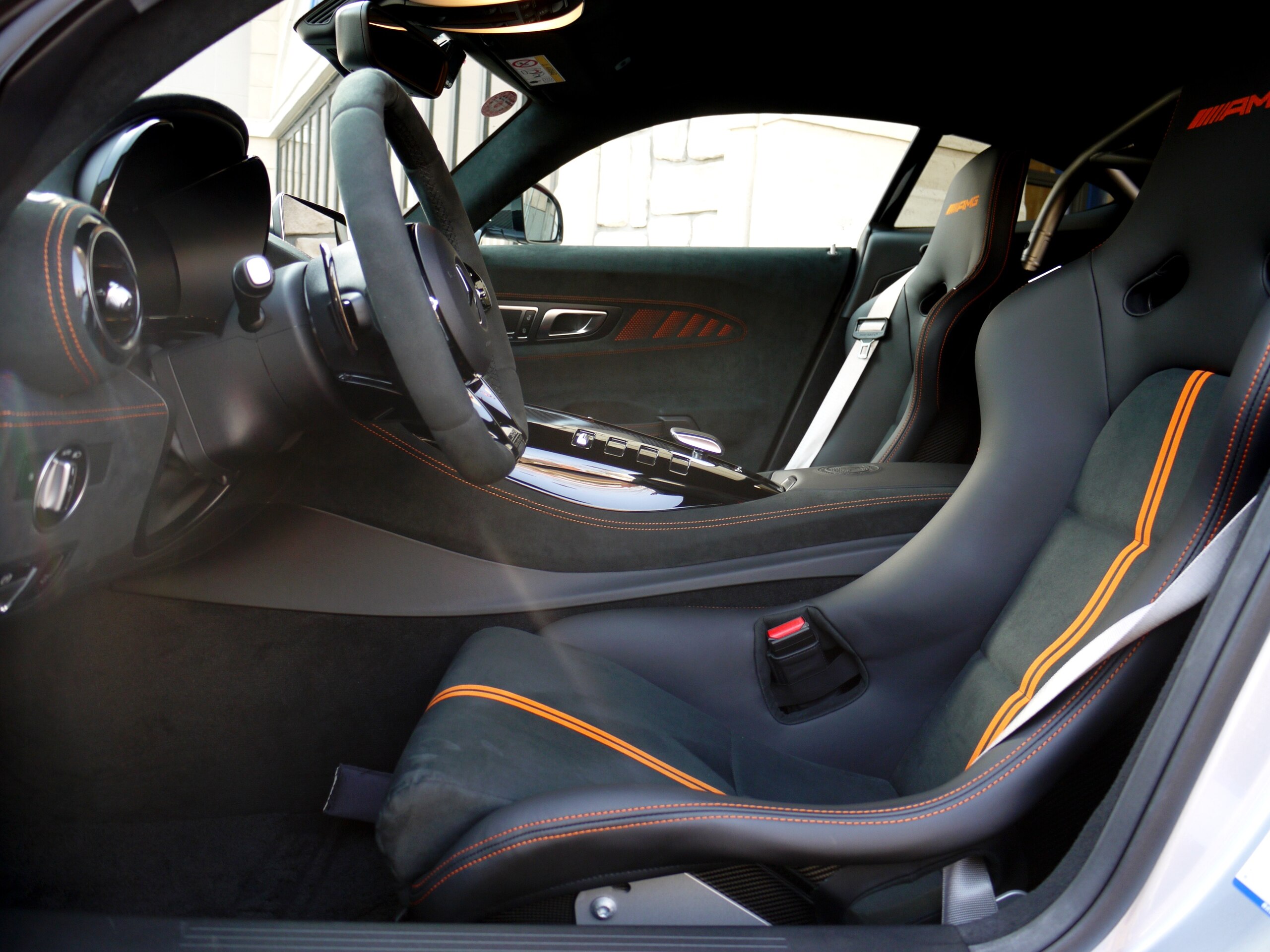 2021 Mercedes Benz AMG GT — Photo 7 / 11