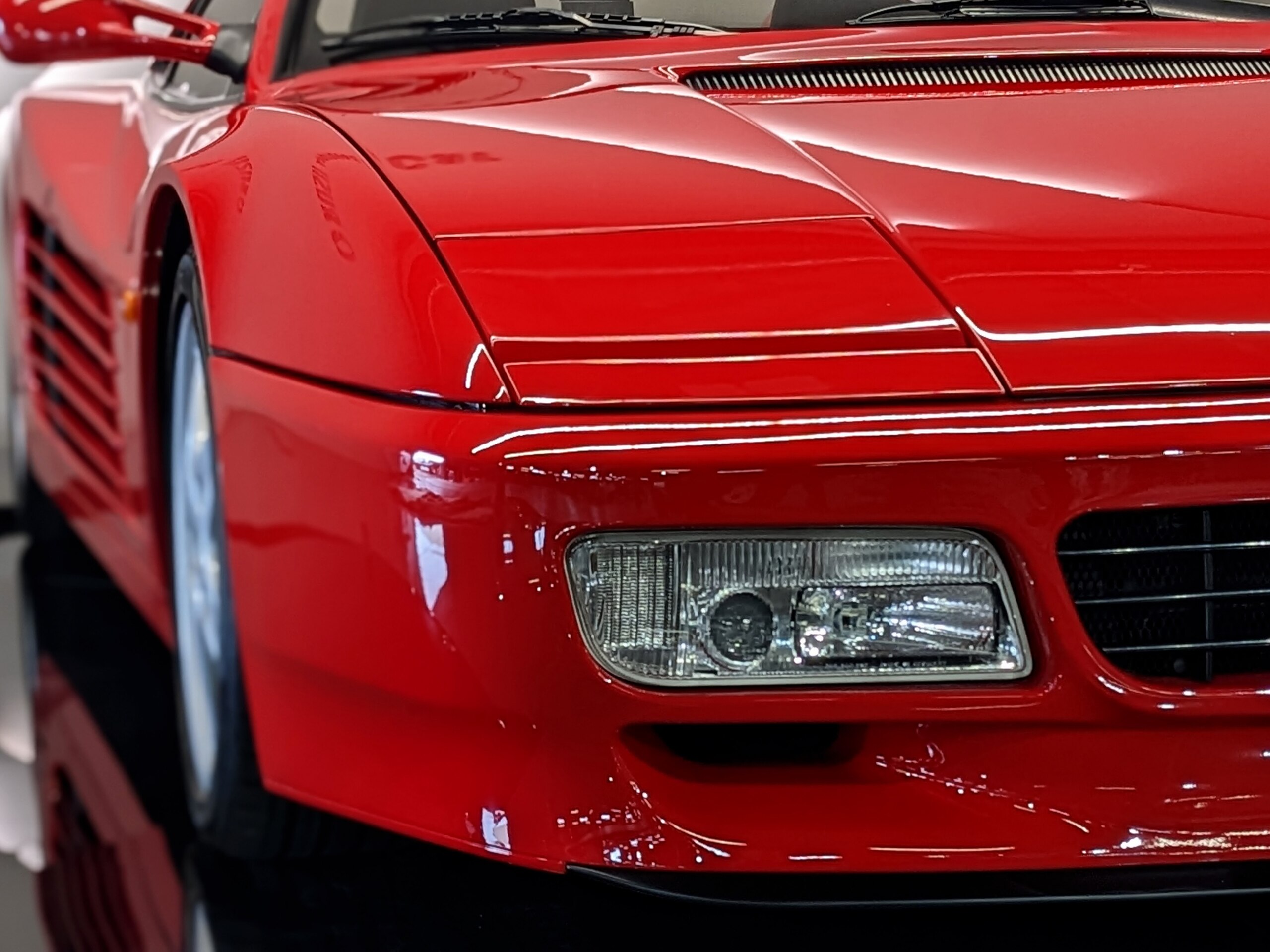 1992 Ferrari 512TR — Photo 8 / 25