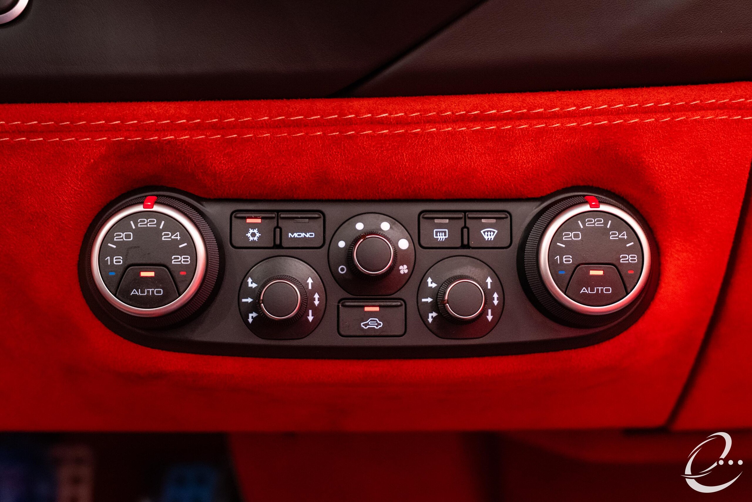 2017 Ferrari 488 Spider — Photo 42 / 67