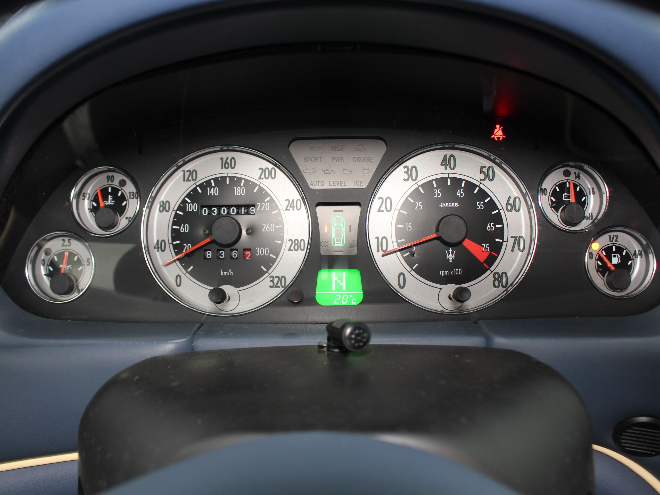 2004 Maserati Coupe Cambiocorsa — Photo 9 / 17