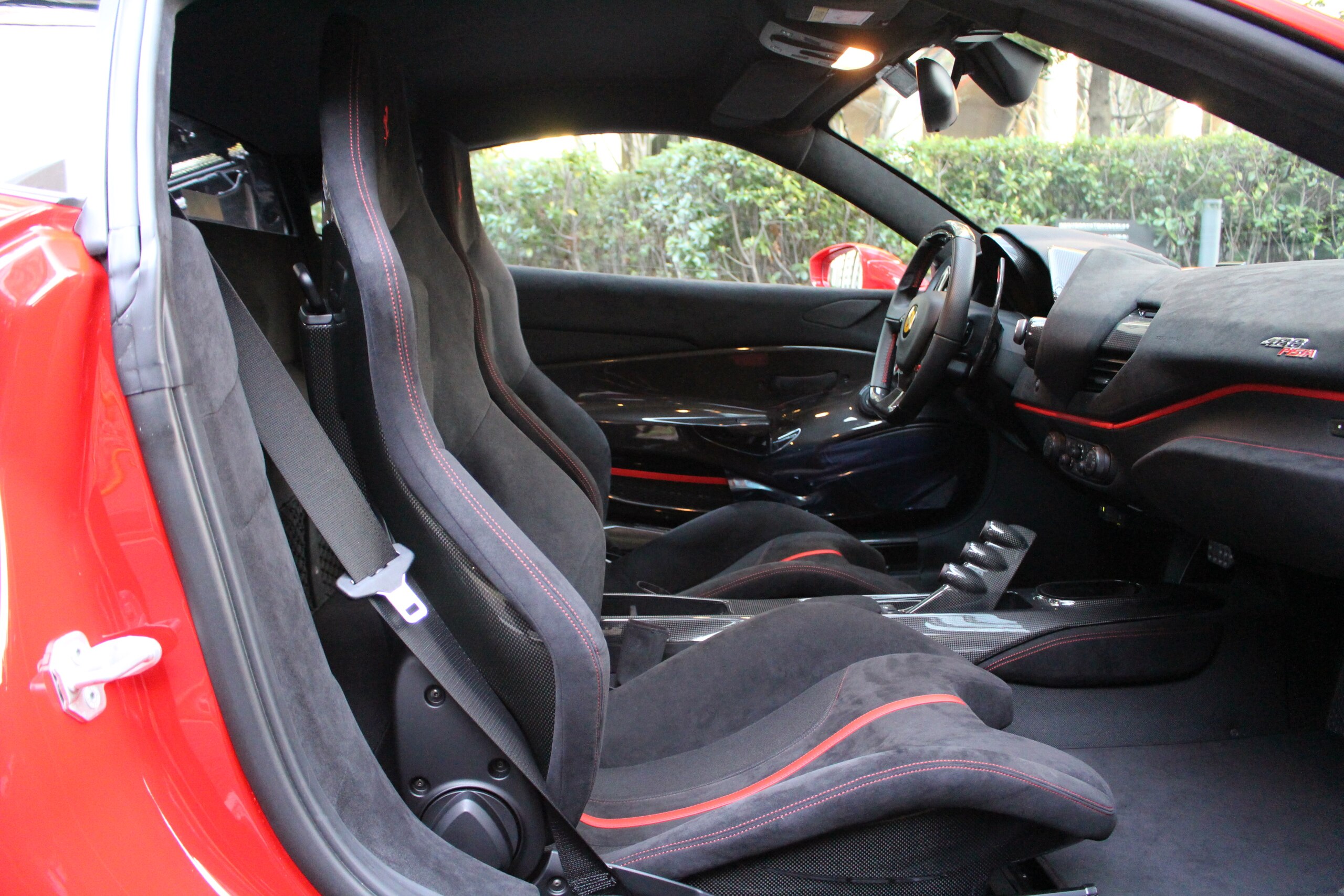 2019 Ferrari 488 Pista — Photo 12 / 14