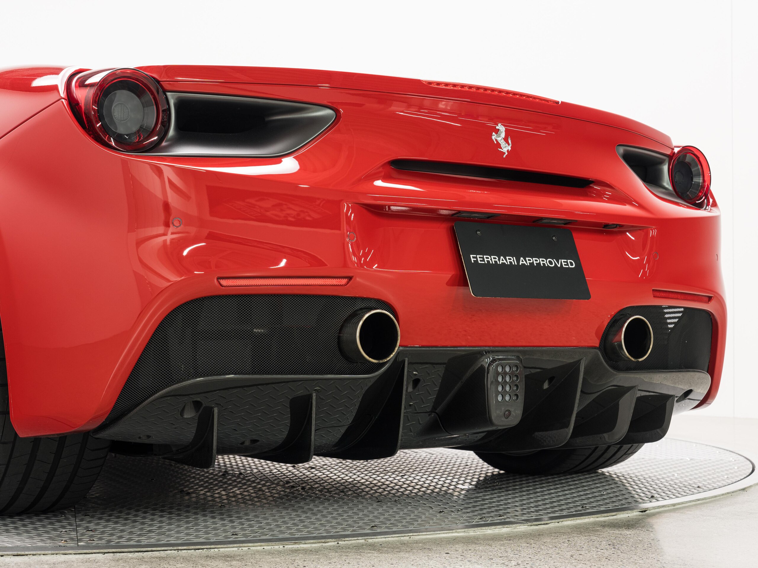 2016 Ferrari 488 Spider — Photo 24 / 30