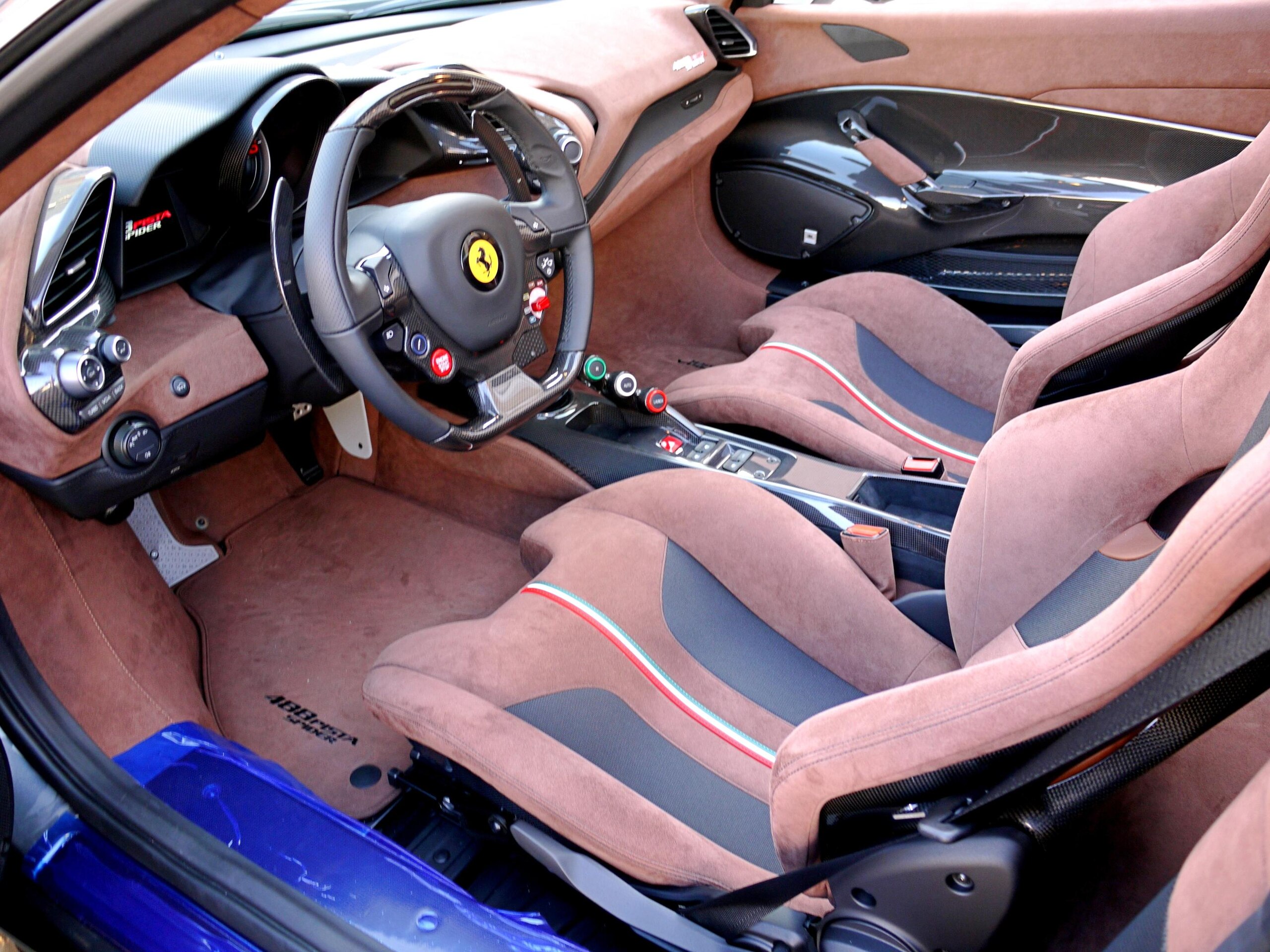 2020 Ferrari 488 Pista Spider — Photo 14 / 19