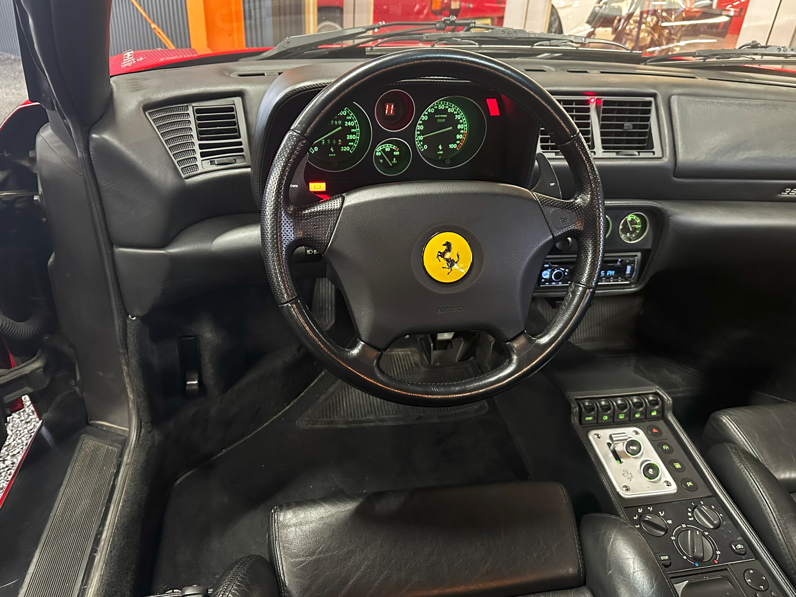 1999 Ferrari F355 GTS — Photo 10 / 19