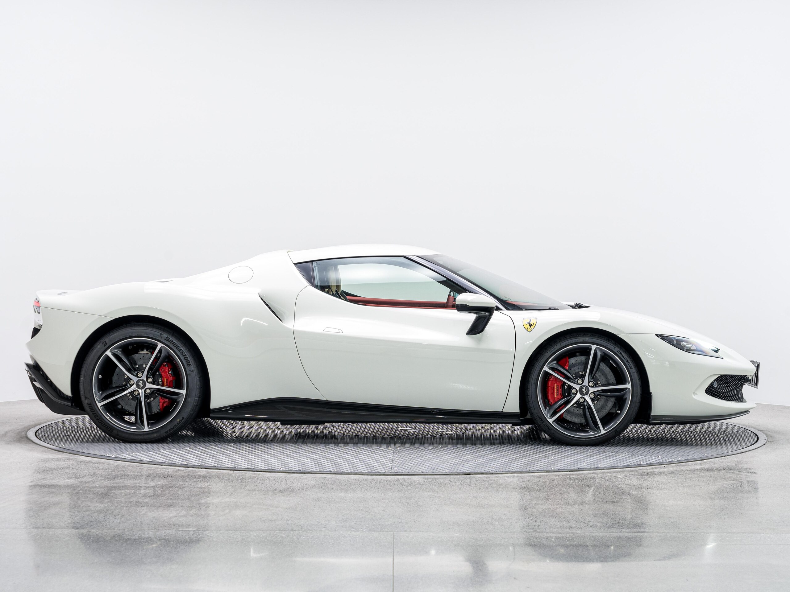 2024 Ferrari 296GTB — Photo 11 / 29
