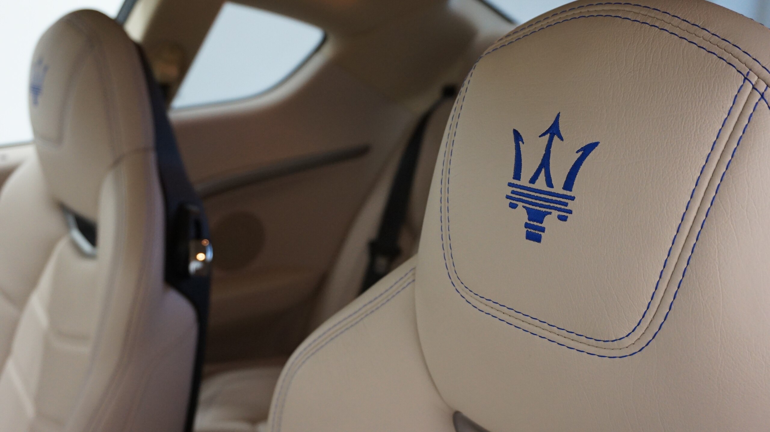 2017 Maserati Granturismo MC Stradale — Photo 8 / 19