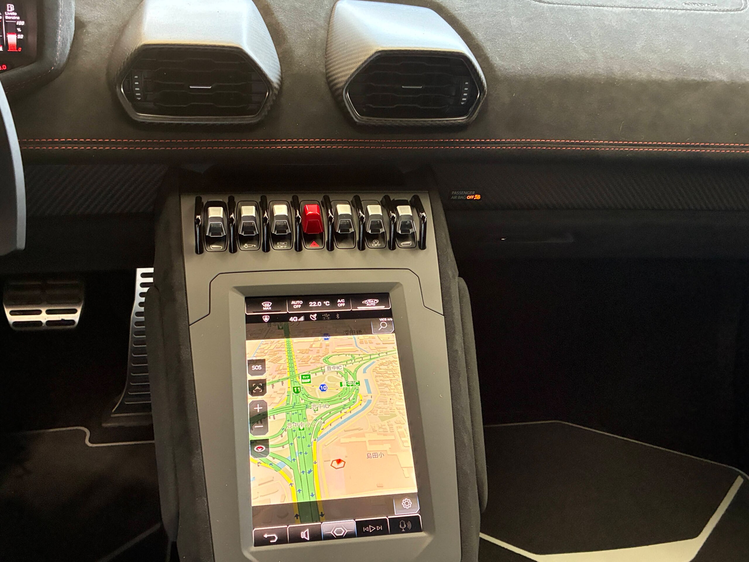 2022 Lamborghini Huracán STO — Photo 13 / 18