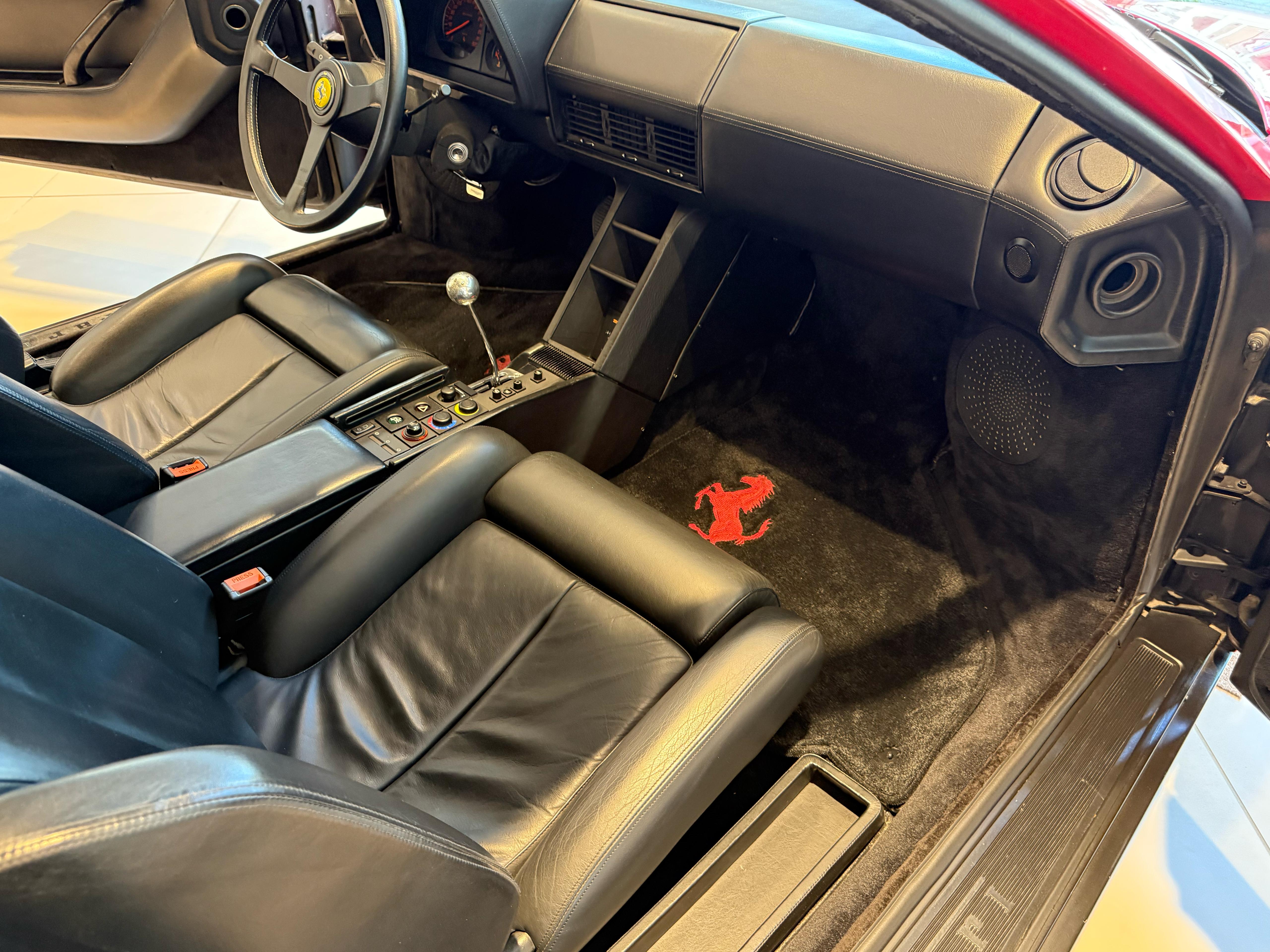 1989 Ferrari Testarossa — Photo 16 / 24