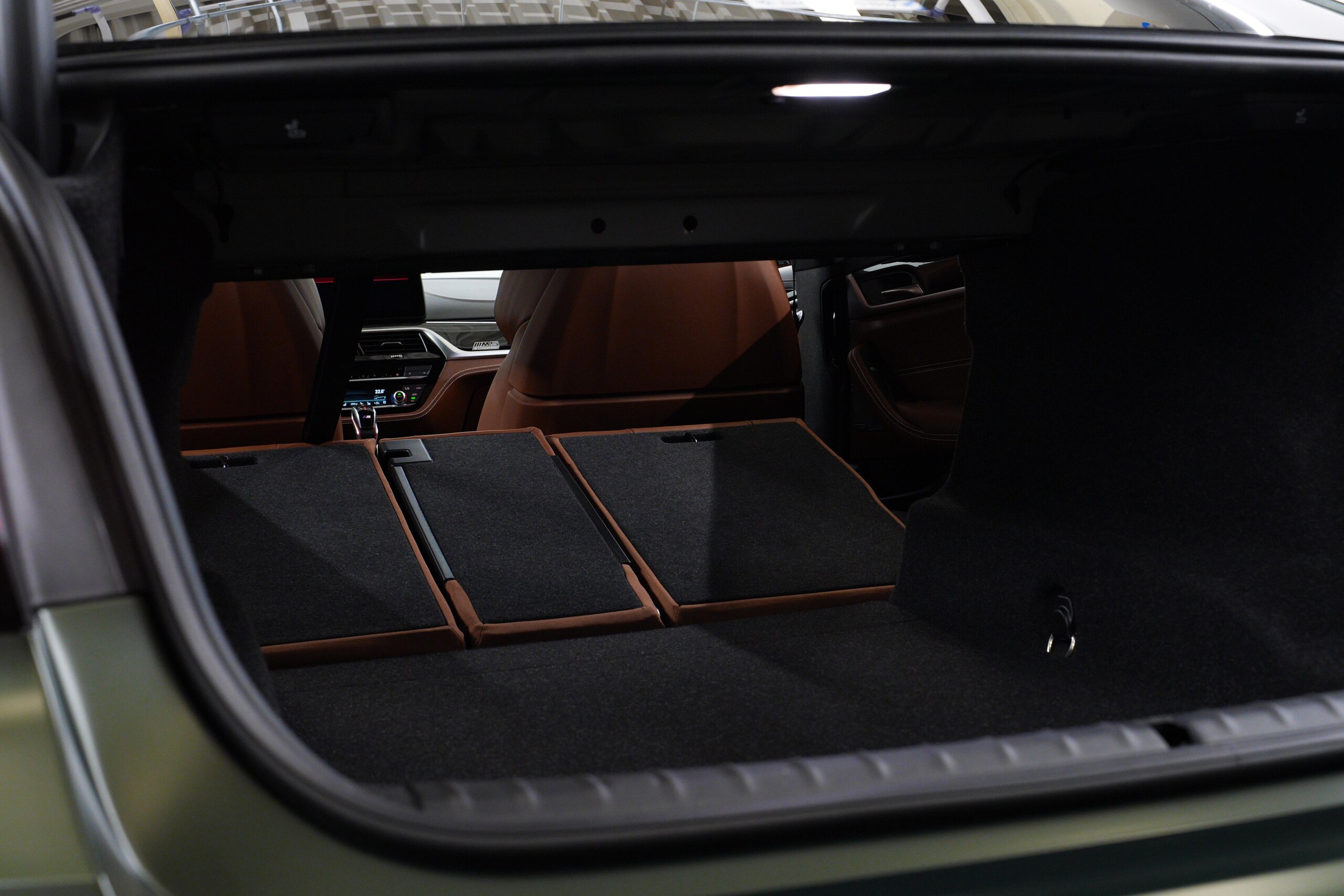 2023 BMW M5 Competition — Photo 44 / 53
