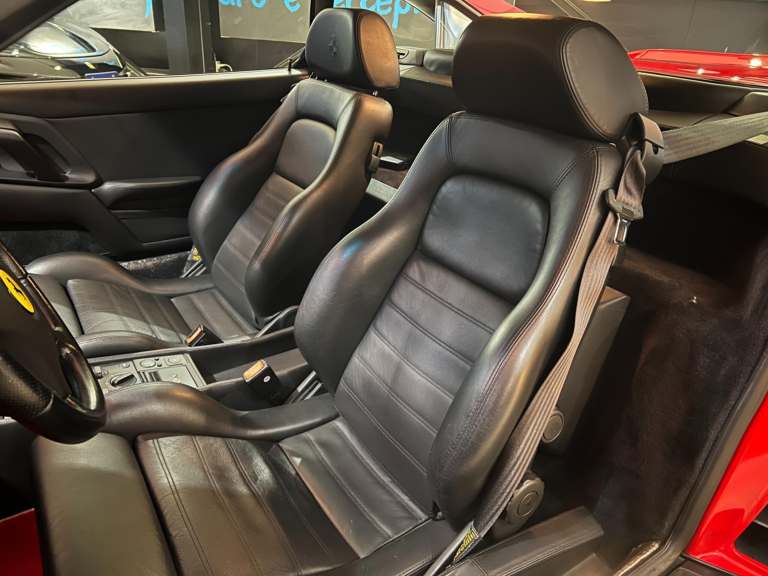 1999 Ferrari F355 GTS — Photo 8 / 17