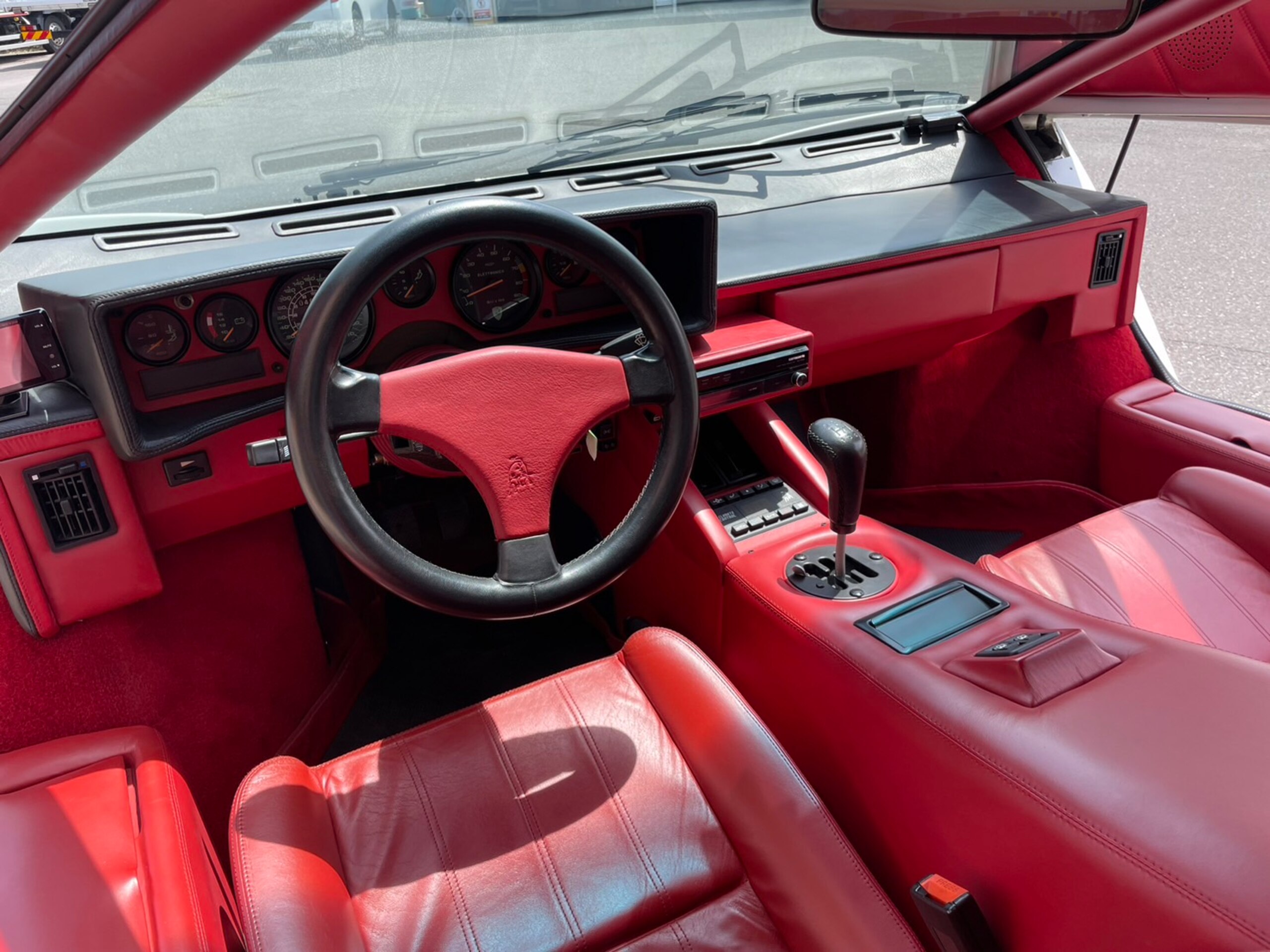 1989 Lamborghini Countach Anniversary Edition — Photo 8 / 11