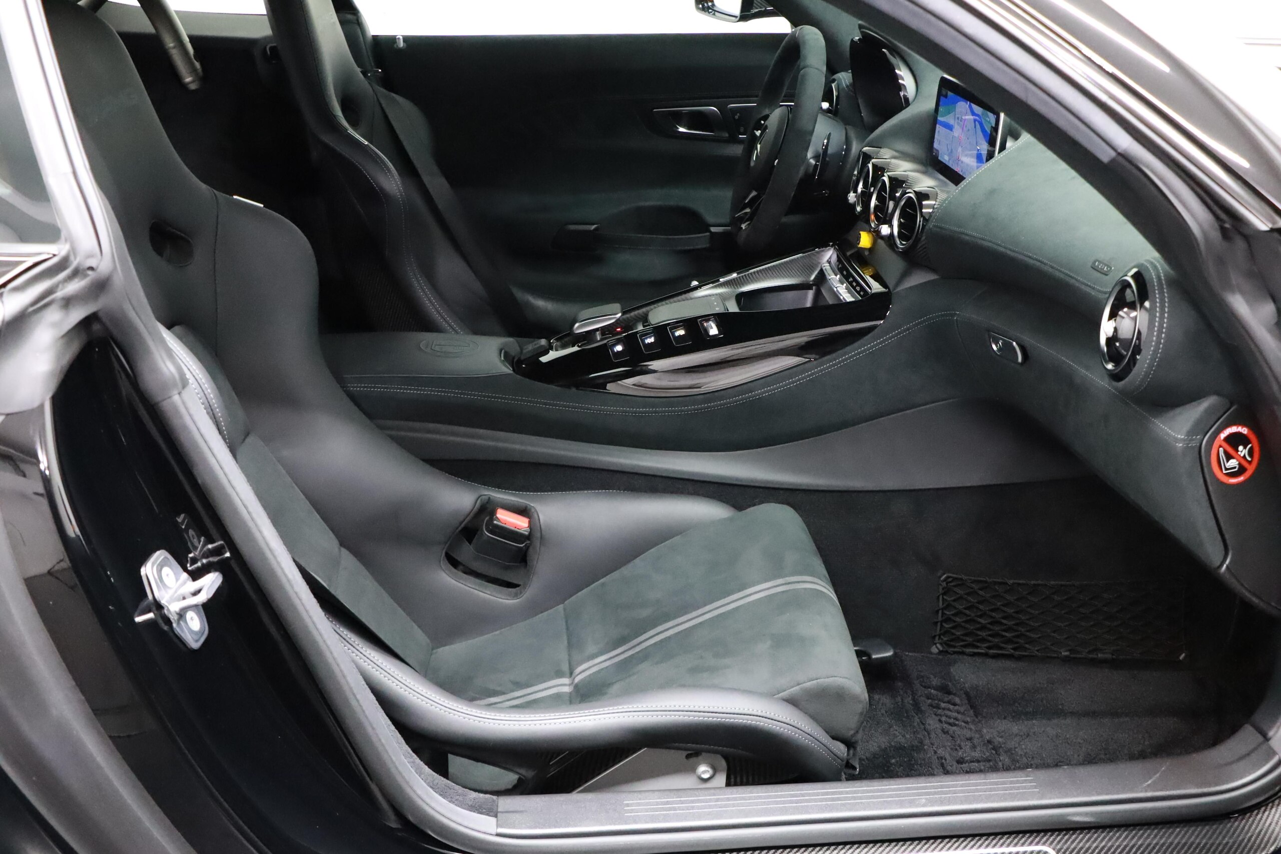2022 Mercedes Benz AMG GT Black Series — Photo 16 / 22