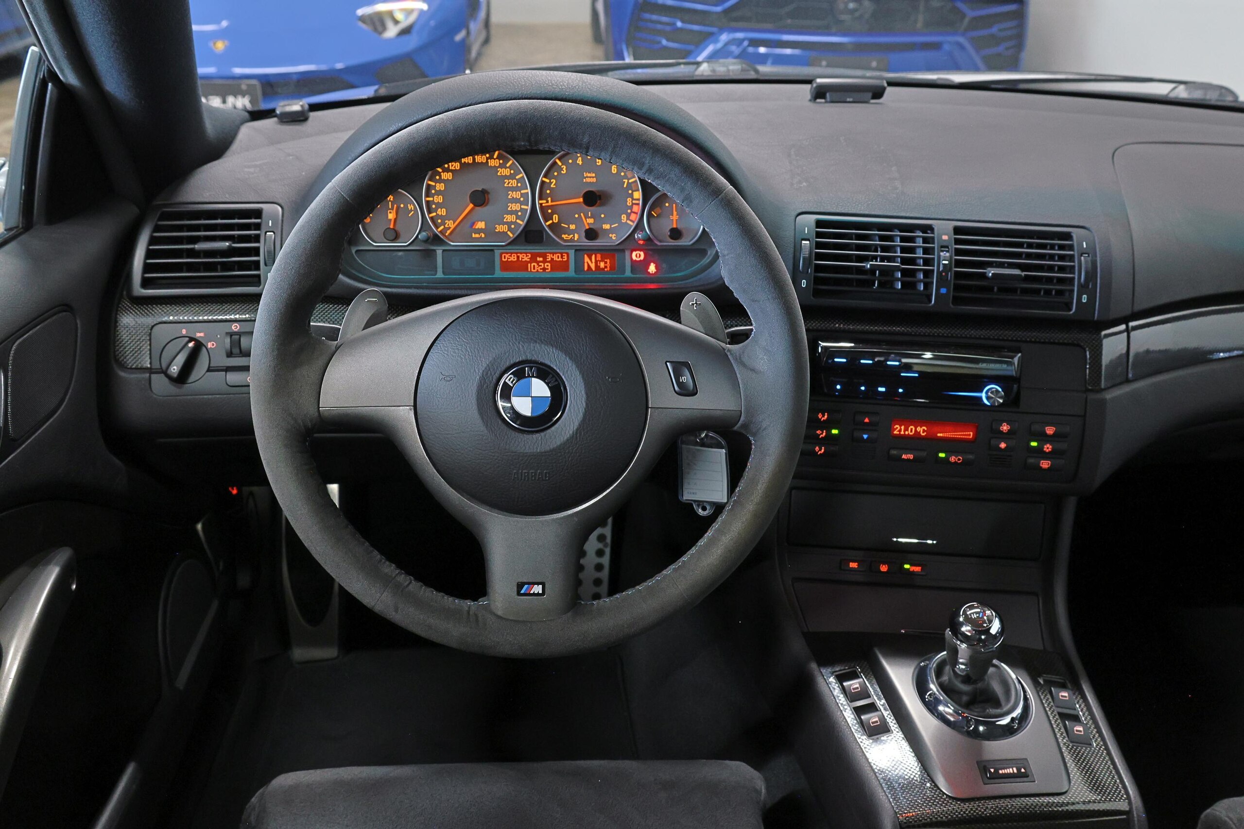 2004 BMW M3 CSL — Photo 16 / 28