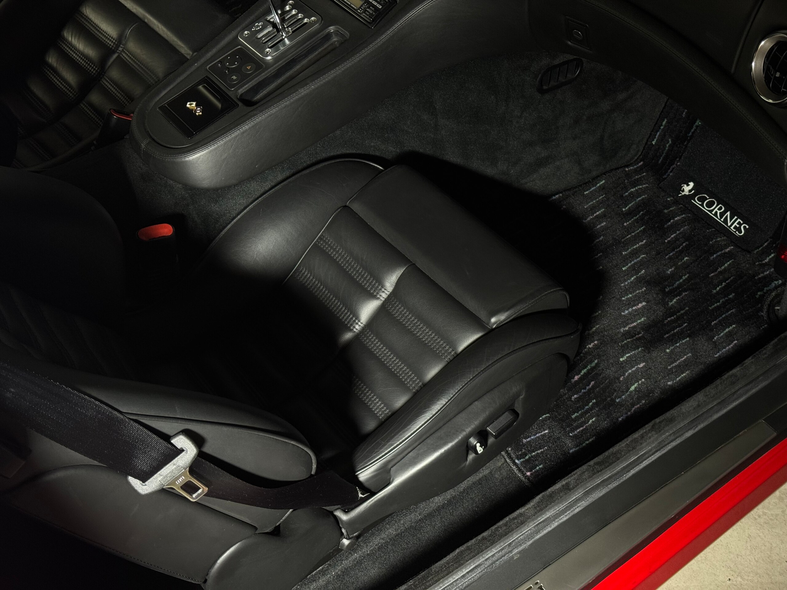 1998 Ferrari 550 Maranello — Photo 18 / 20
