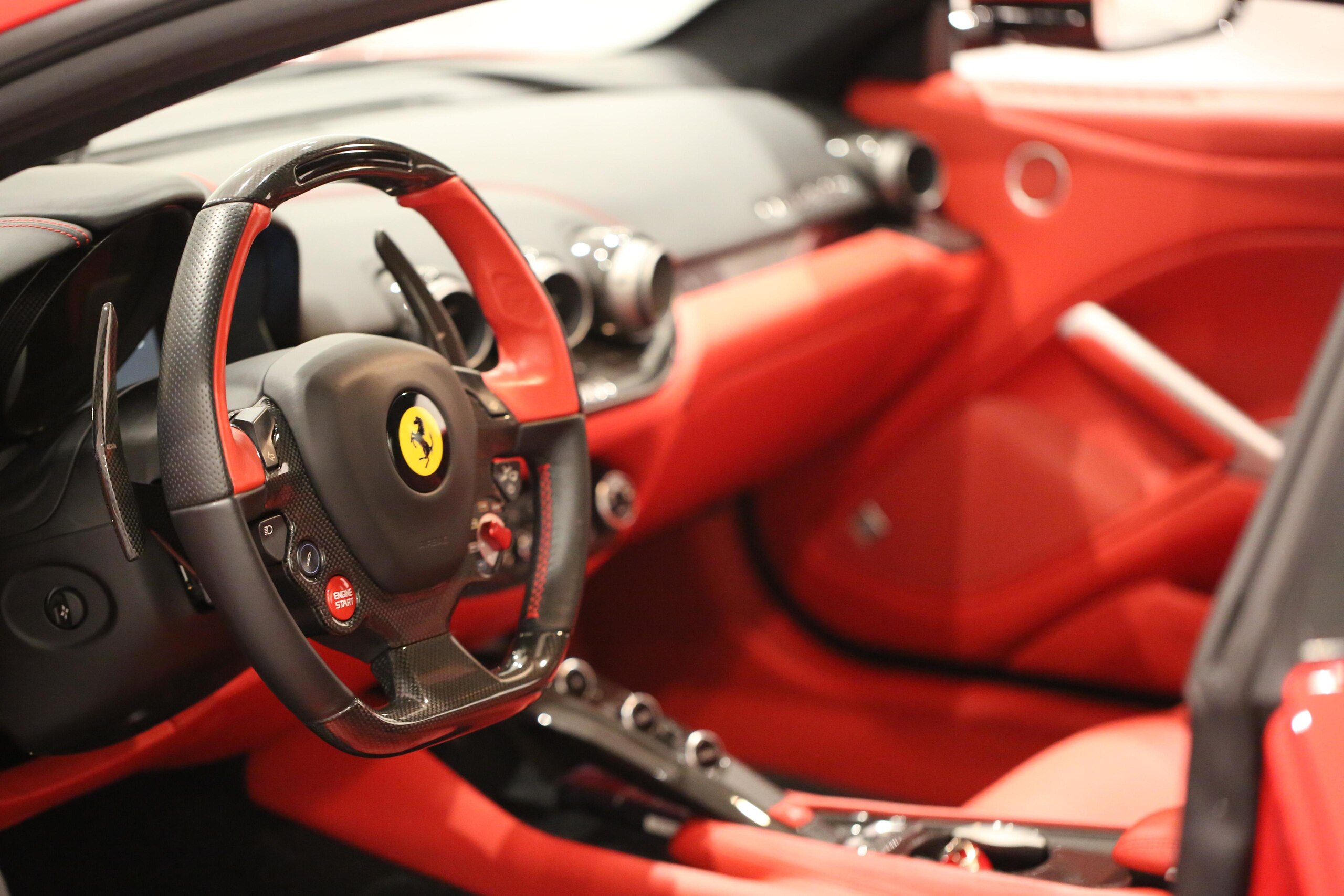 2014 Ferrari F12 Berlinetta — Photo 9 / 20