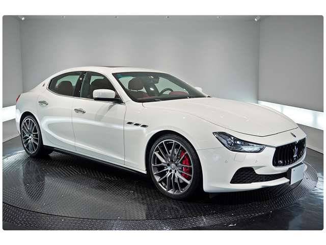 2015 Maserati Ghibli S Q4 — Photo 6 / 31