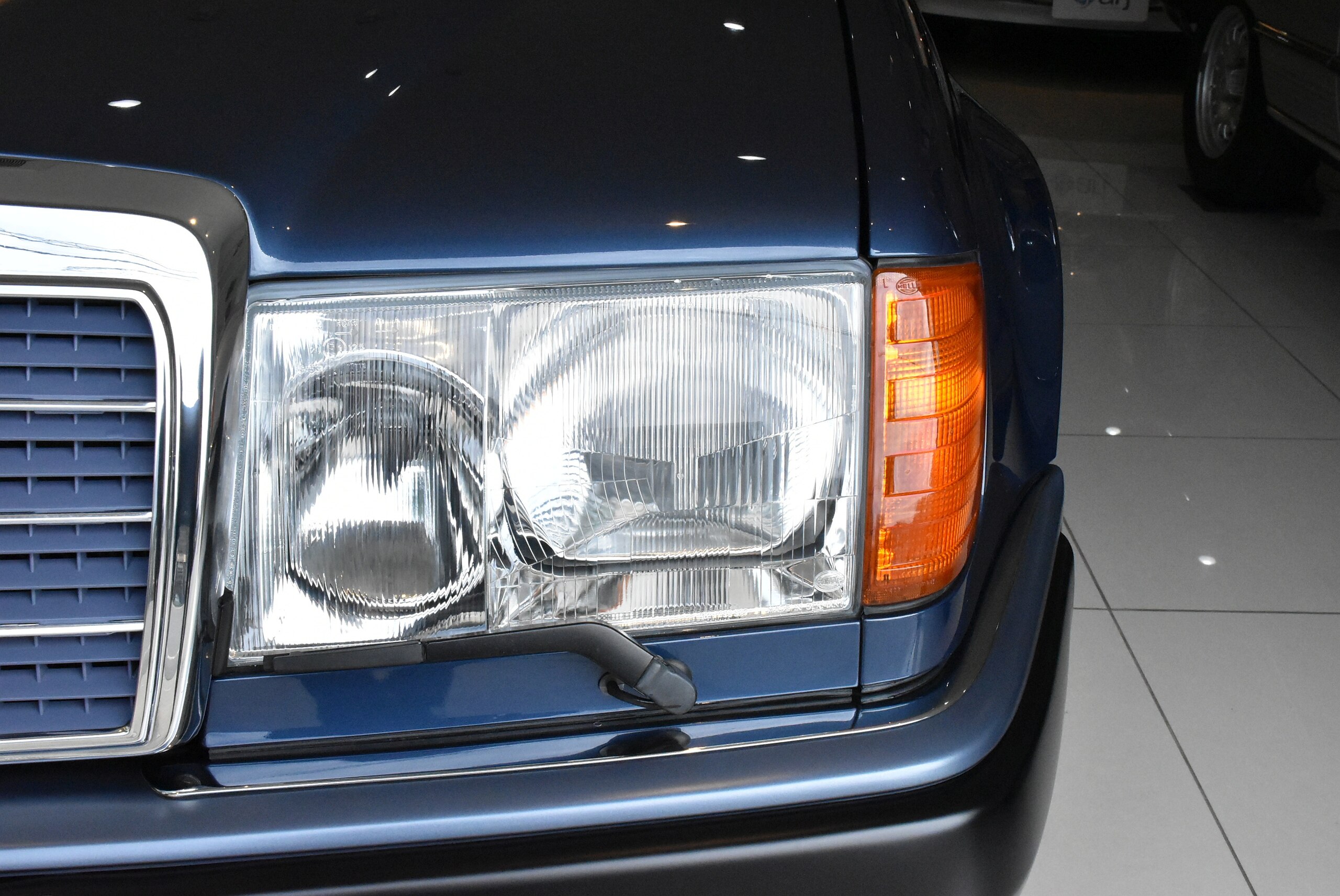 1992 Mercedes Benz 500E — Photo 13 / 16