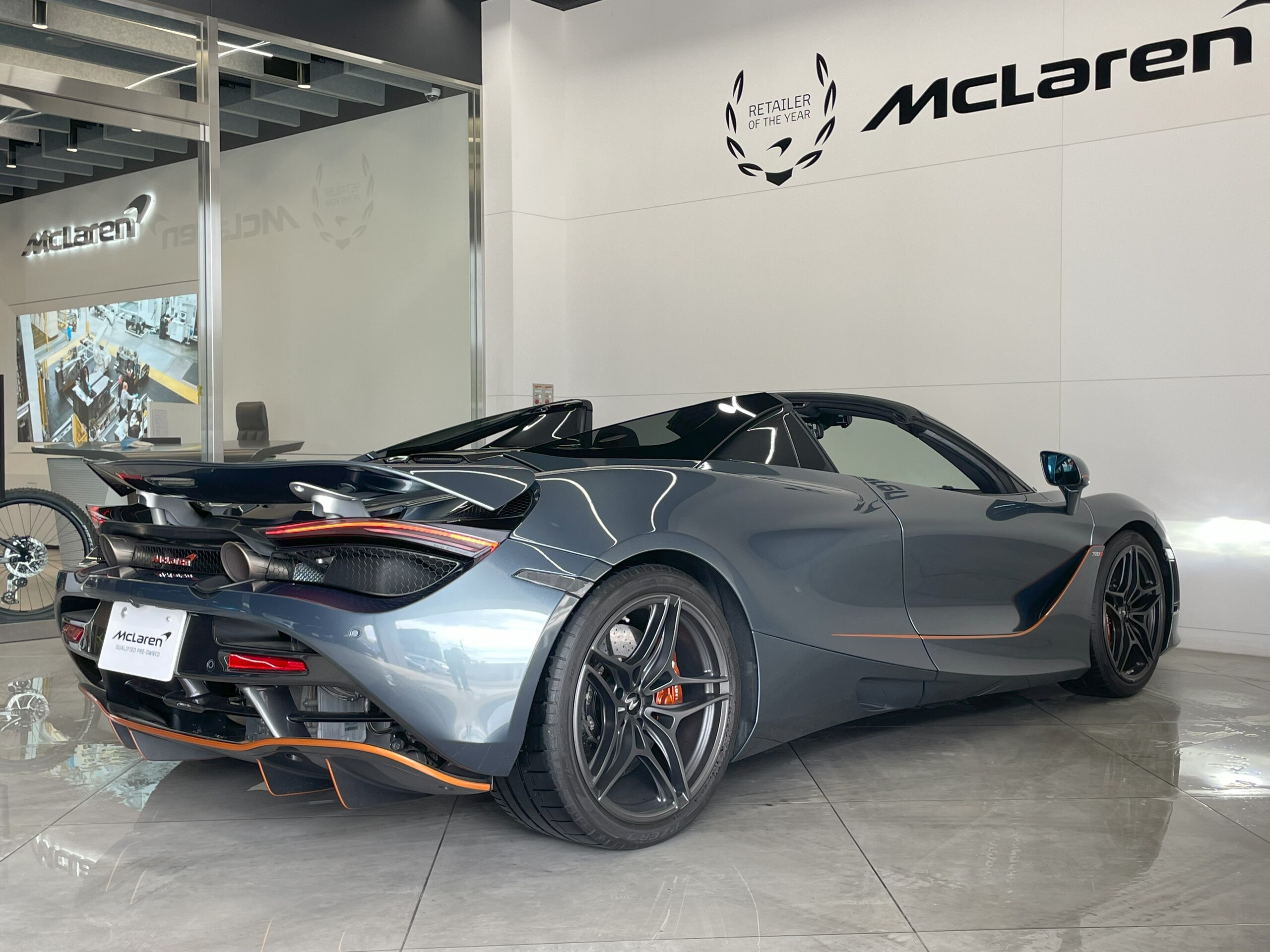 2019 McLaren 720S Spider — Photo 9 / 18