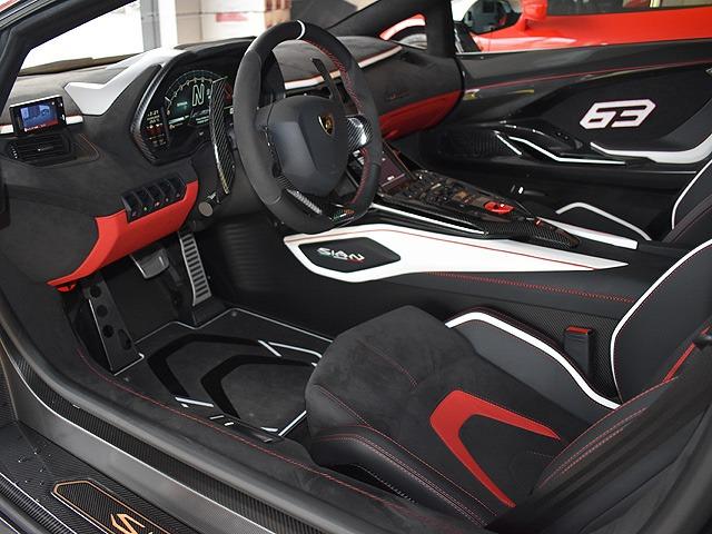 2021 Lamborghini SIÁN FKP 37 — Photo 14 / 24