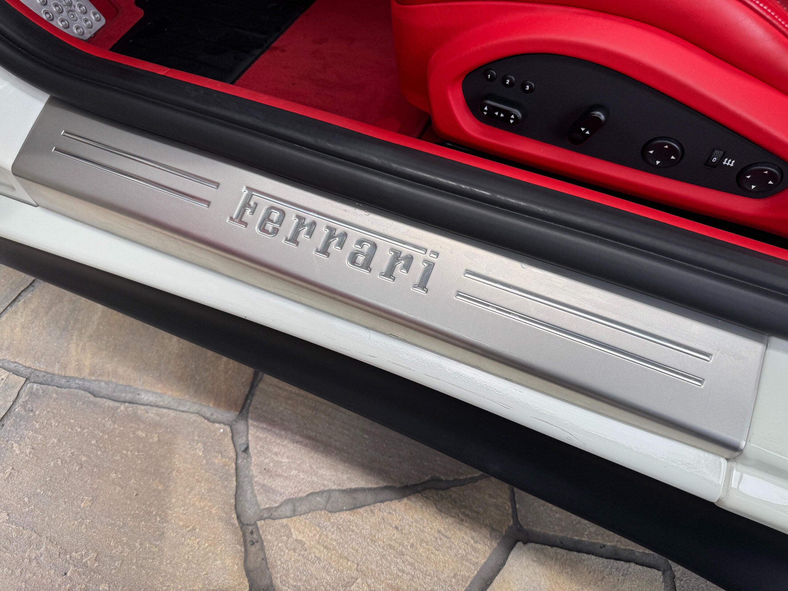 2014 Ferrari F12 Berlinetta — Photo 18 / 54