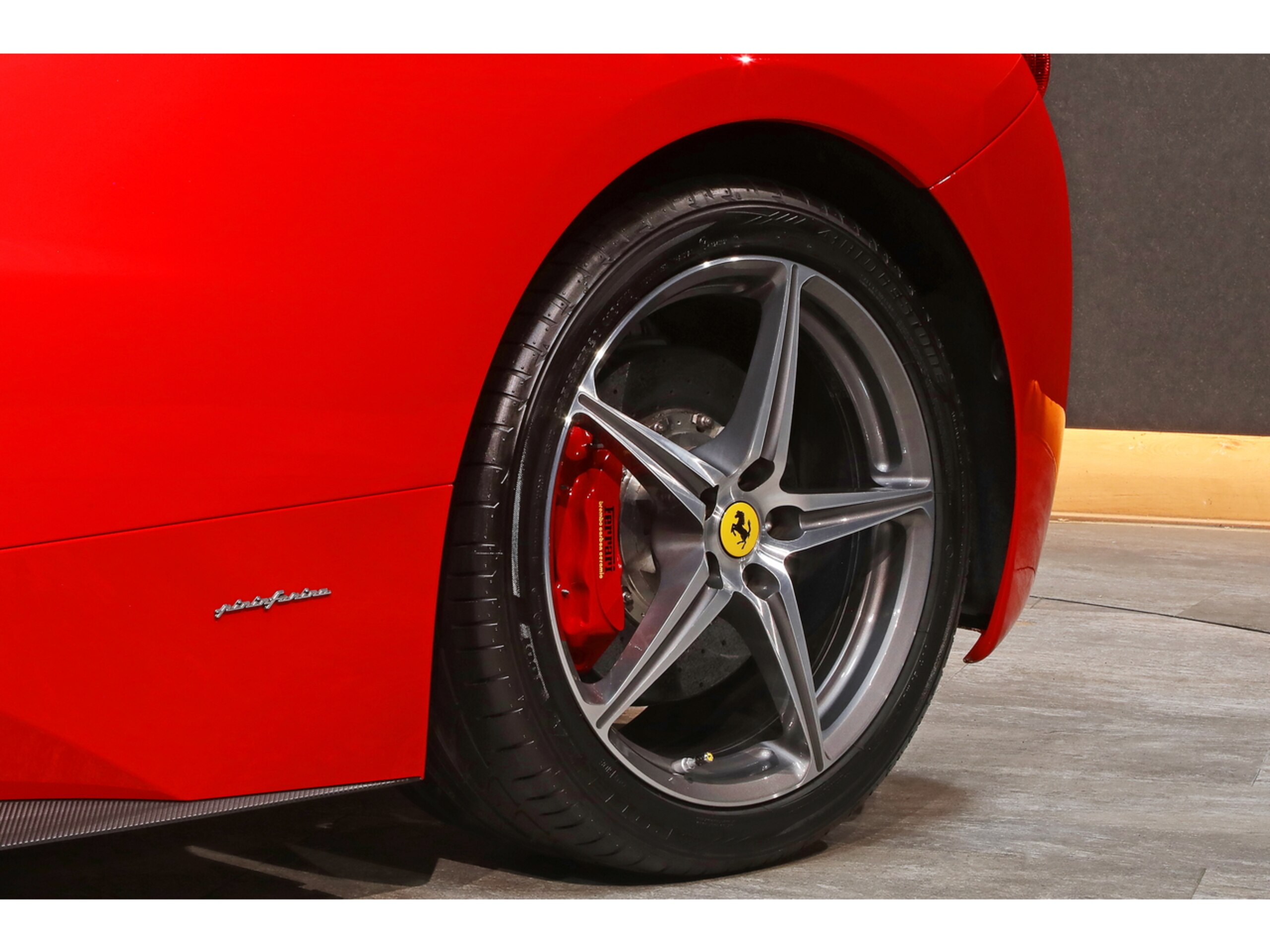 2010 Ferrari 458 Italia F1 DCT — Photo 29 / 40
