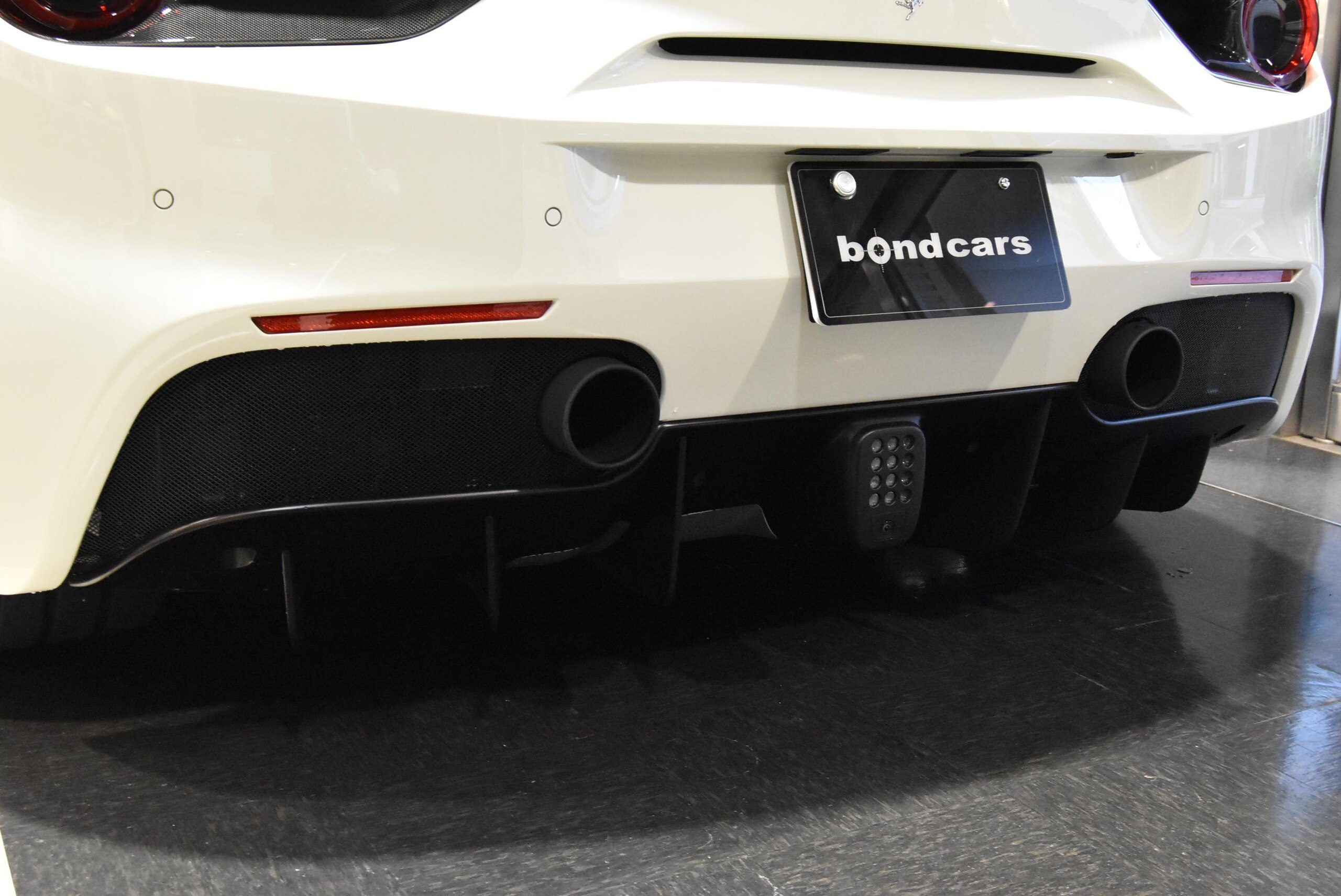 2017 Ferrari 488 Spider — Photo 24 / 35