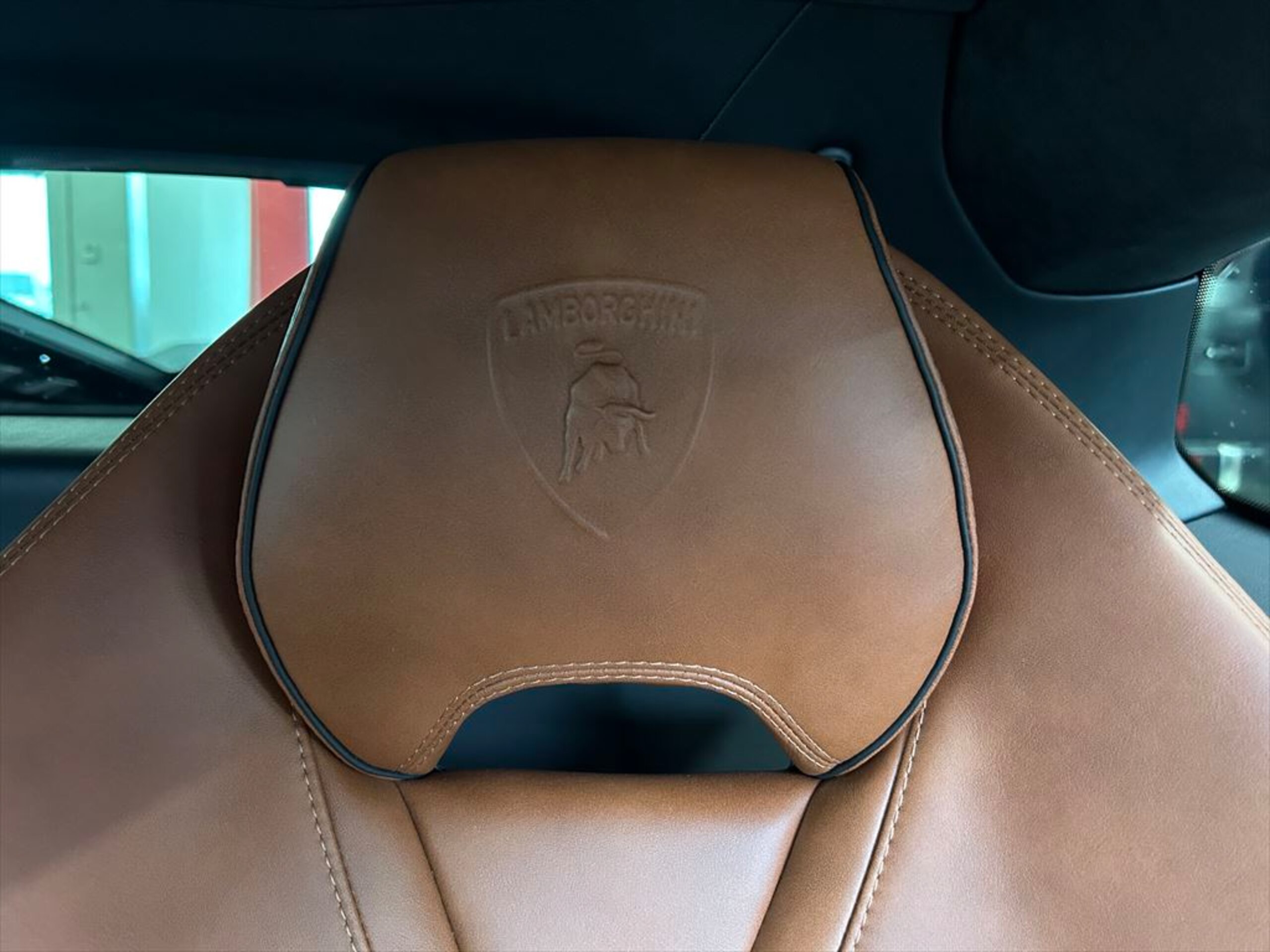 2020 Lamborghini Huracán EVO — Photo 18 / 22
