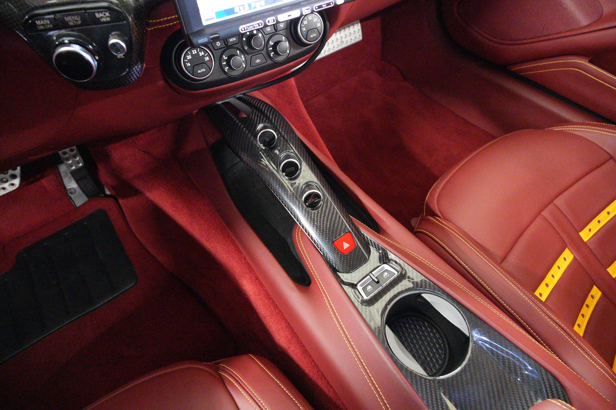 2013 Ferrari F12 Berlinetta — Photo 15 / 22